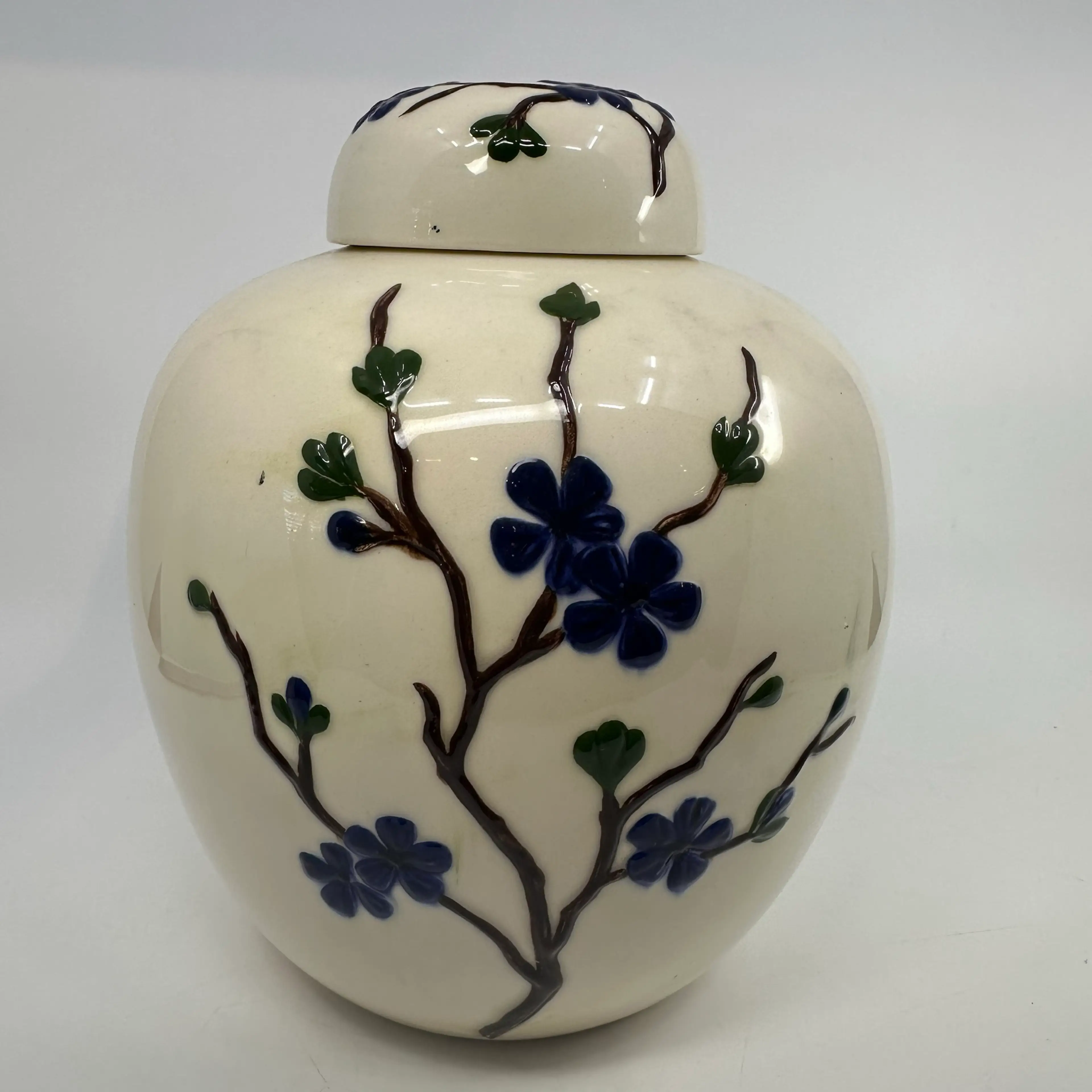 Image 1 of 6