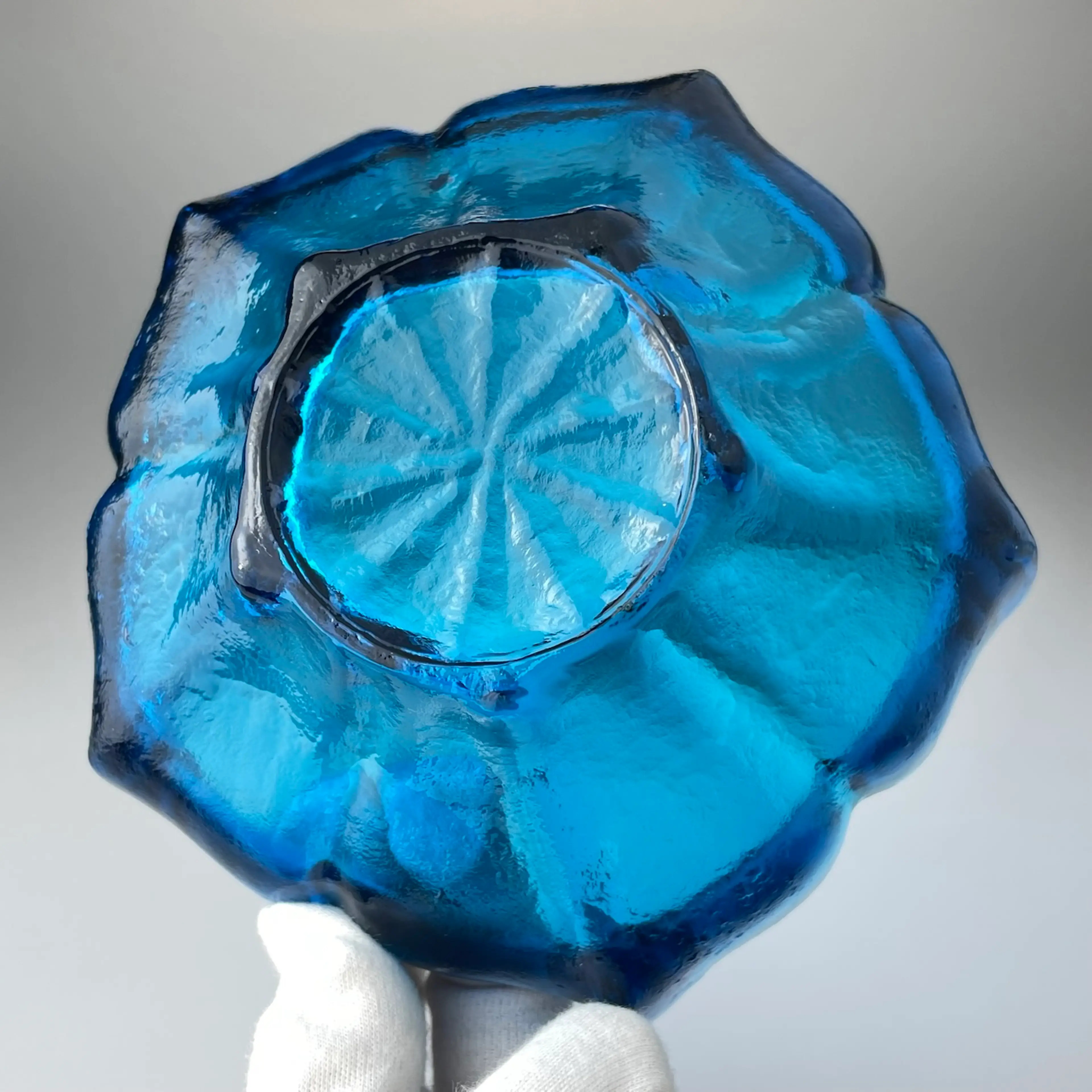 Image 2 of 22