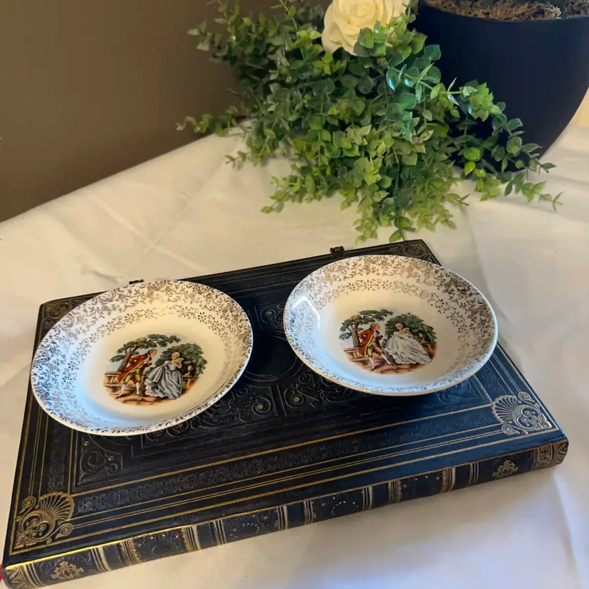 A Pair Of Vintage Cronin China Co. "Colonial Courting Couple" 4" Small Berry Sauce Bowl