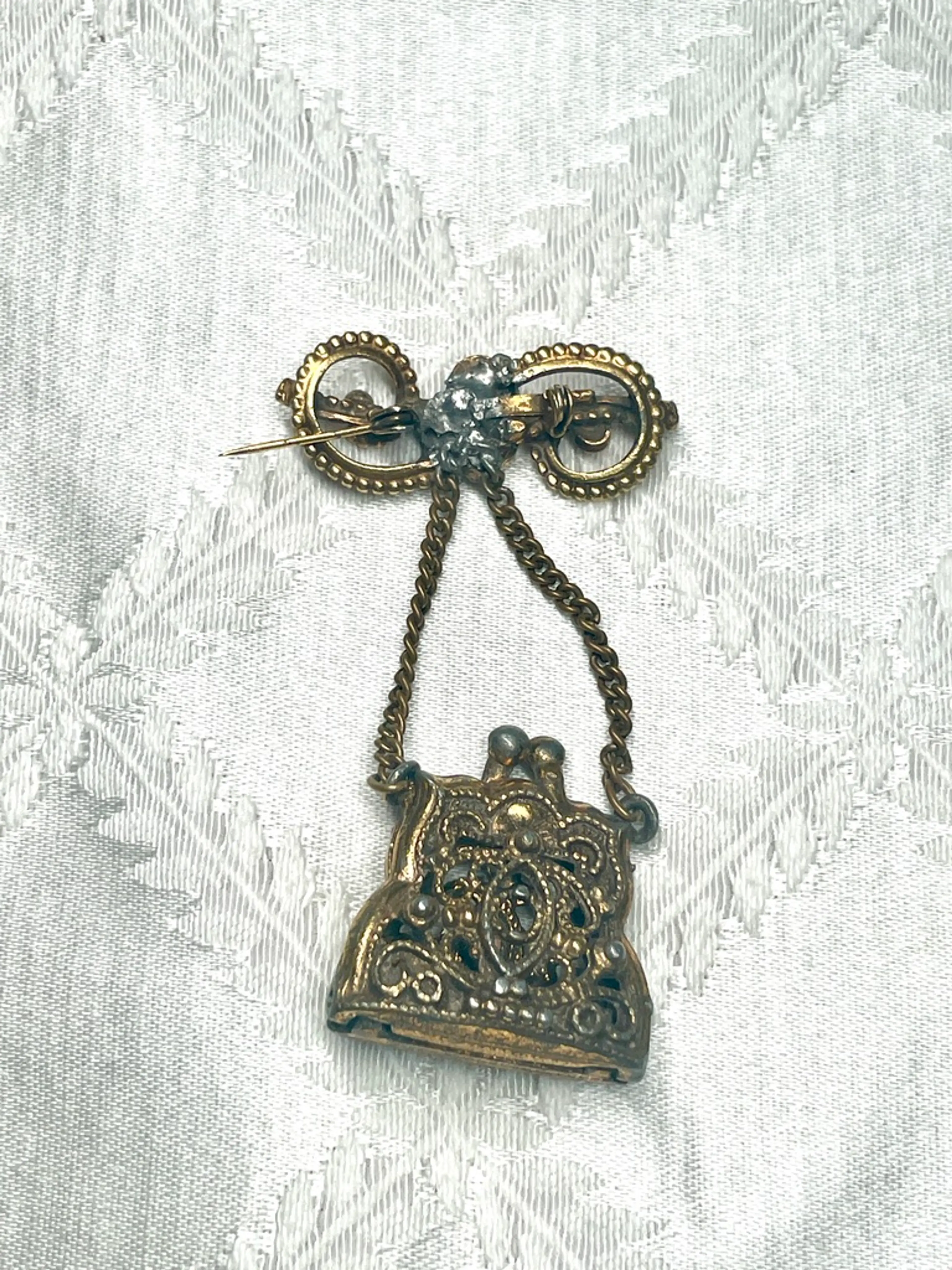 Image 2 of 10