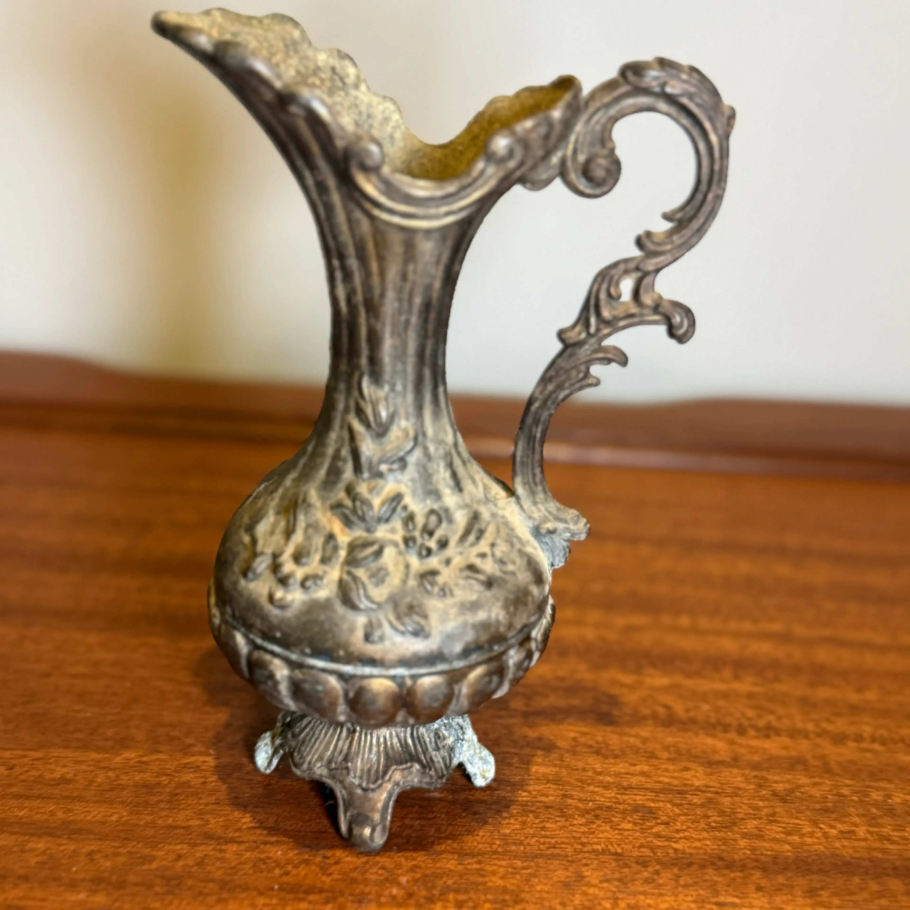 Image 2 of 3