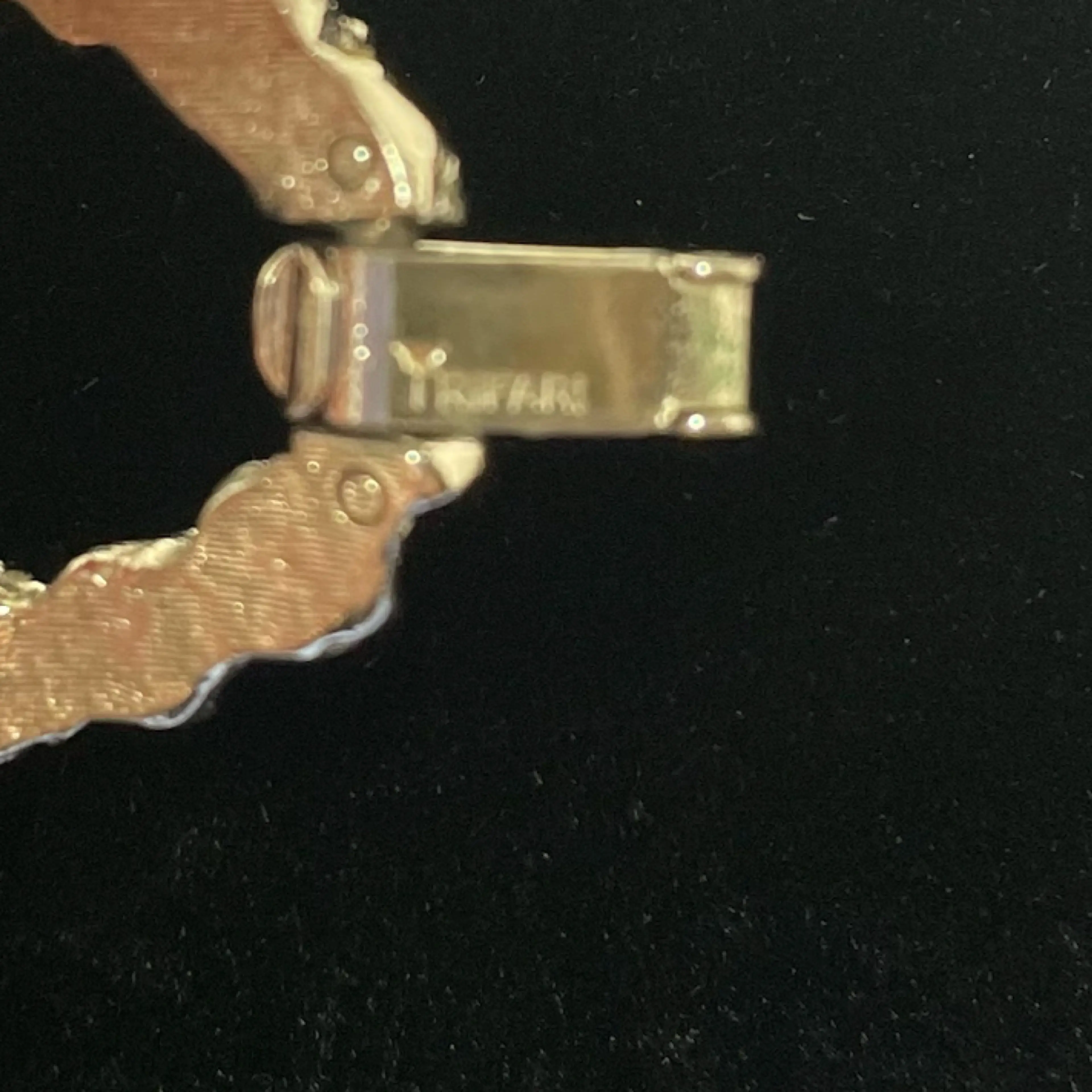 Image 4 of 5