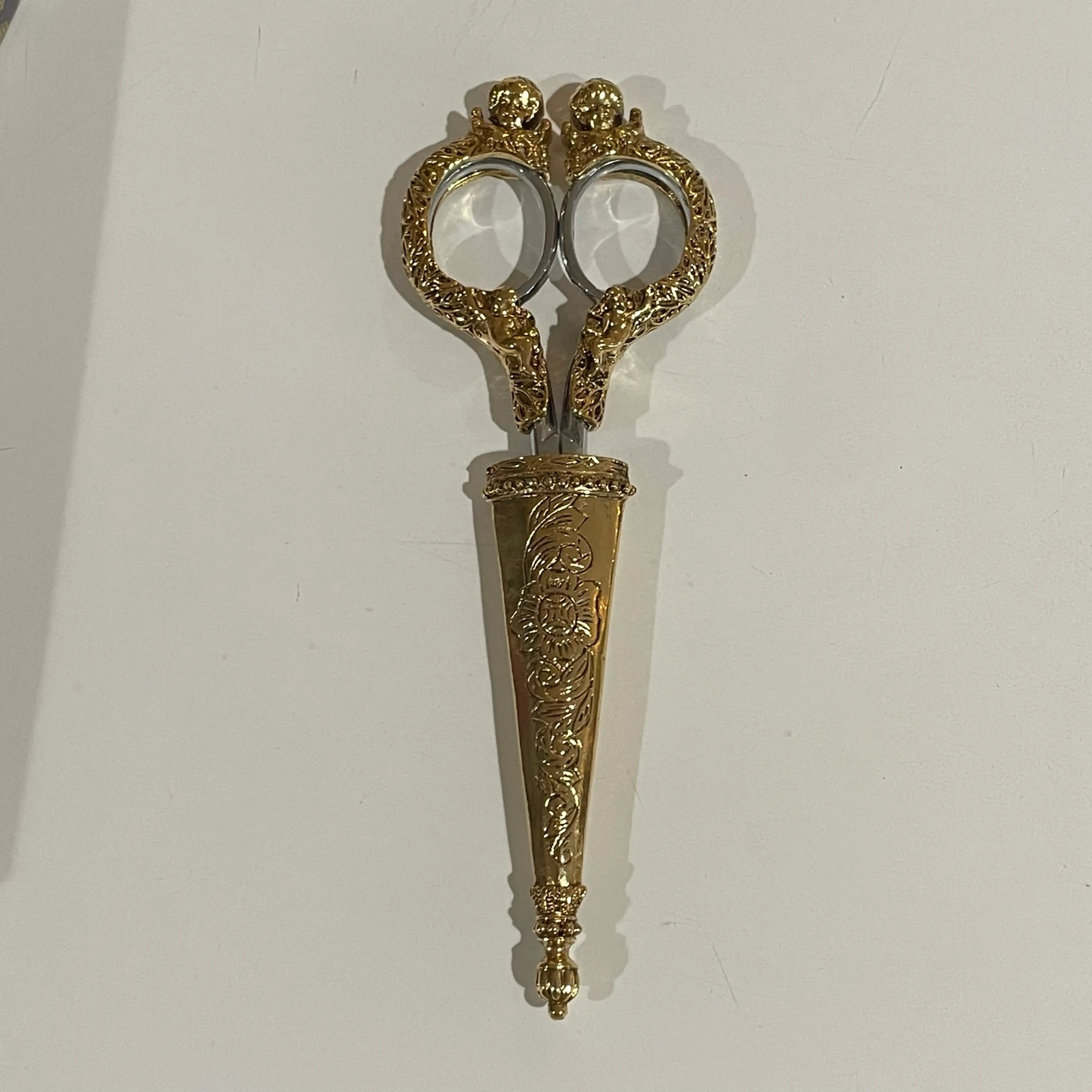 Image 2 of 10