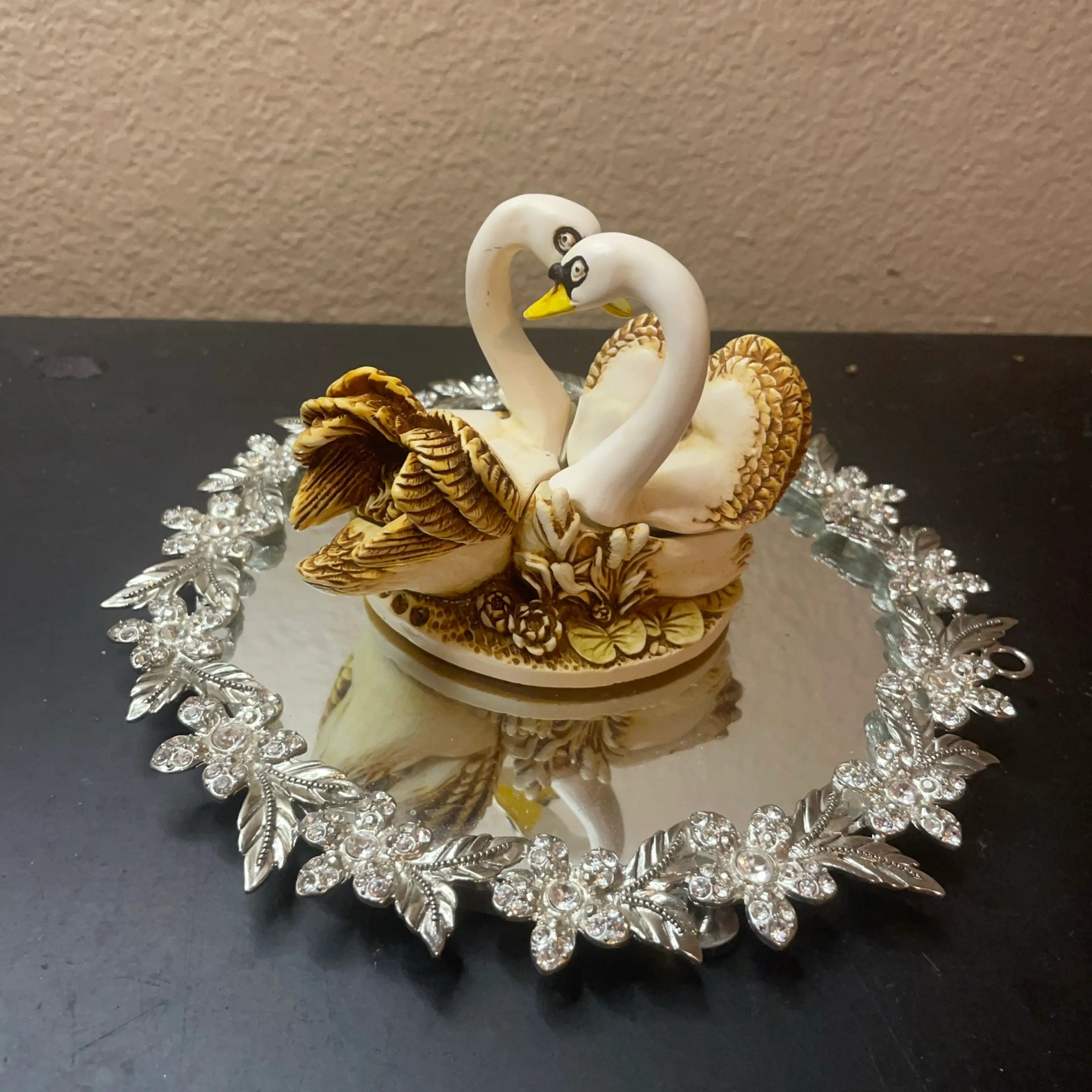 Image 2 of 6