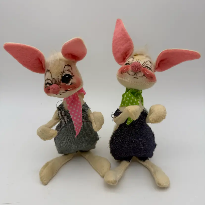 Vintage 1971 Annalee Mobilitee Dolls Pair Of Rabbits - Country Bumpkin Bunnies