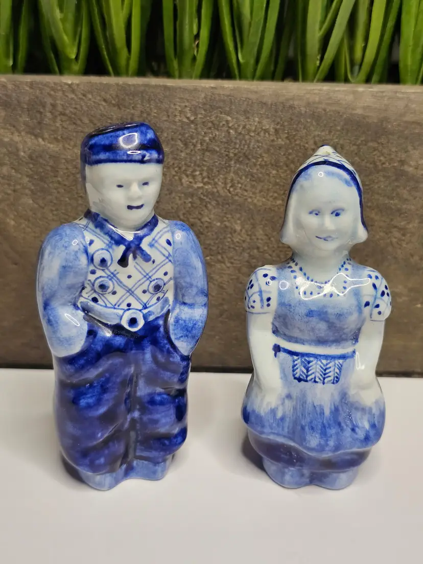 Vintage Delft Holland Boy and Girl Blue and White Salt & Pepper Shakers