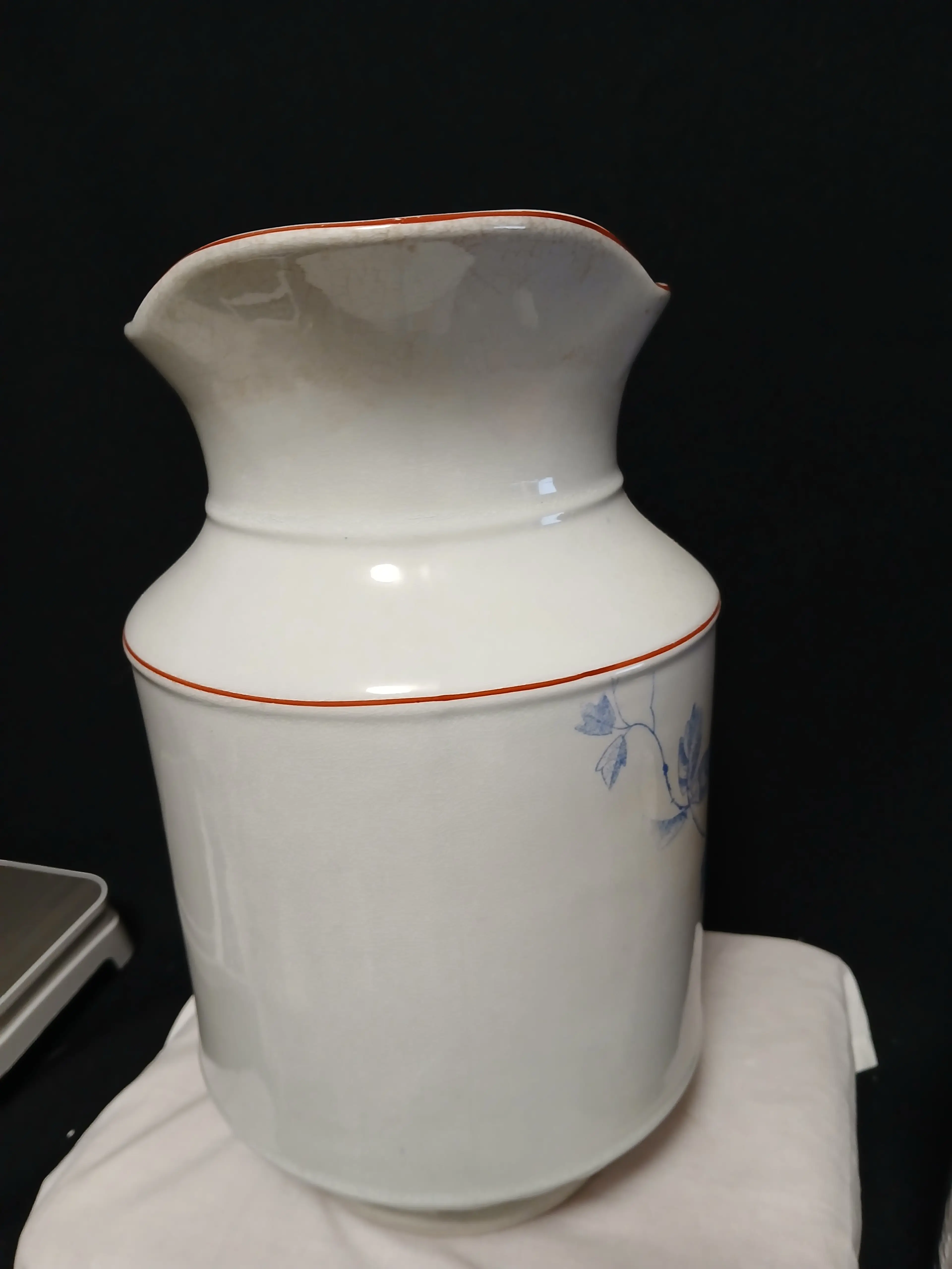 Image 2 of 12