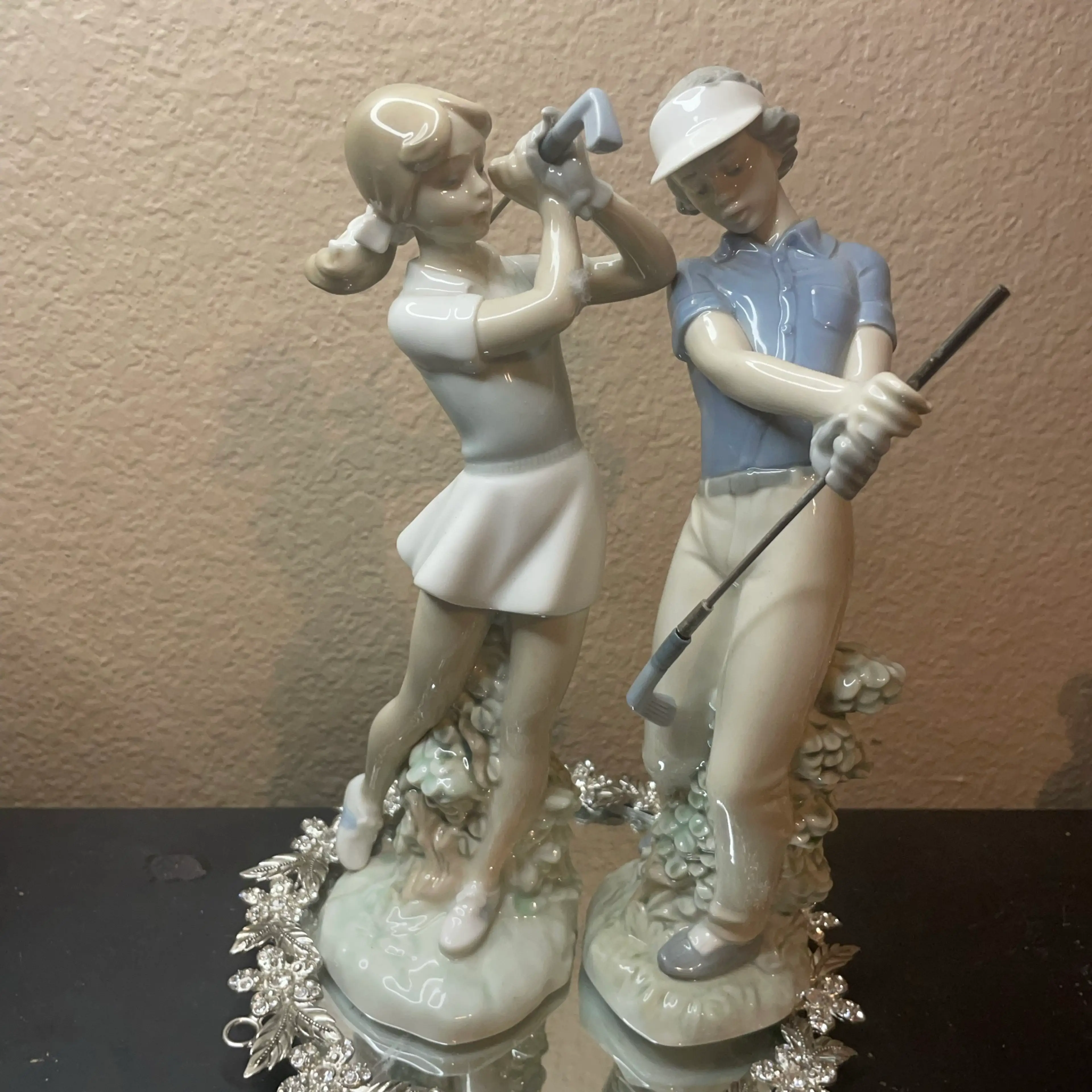 Image 3 of 7