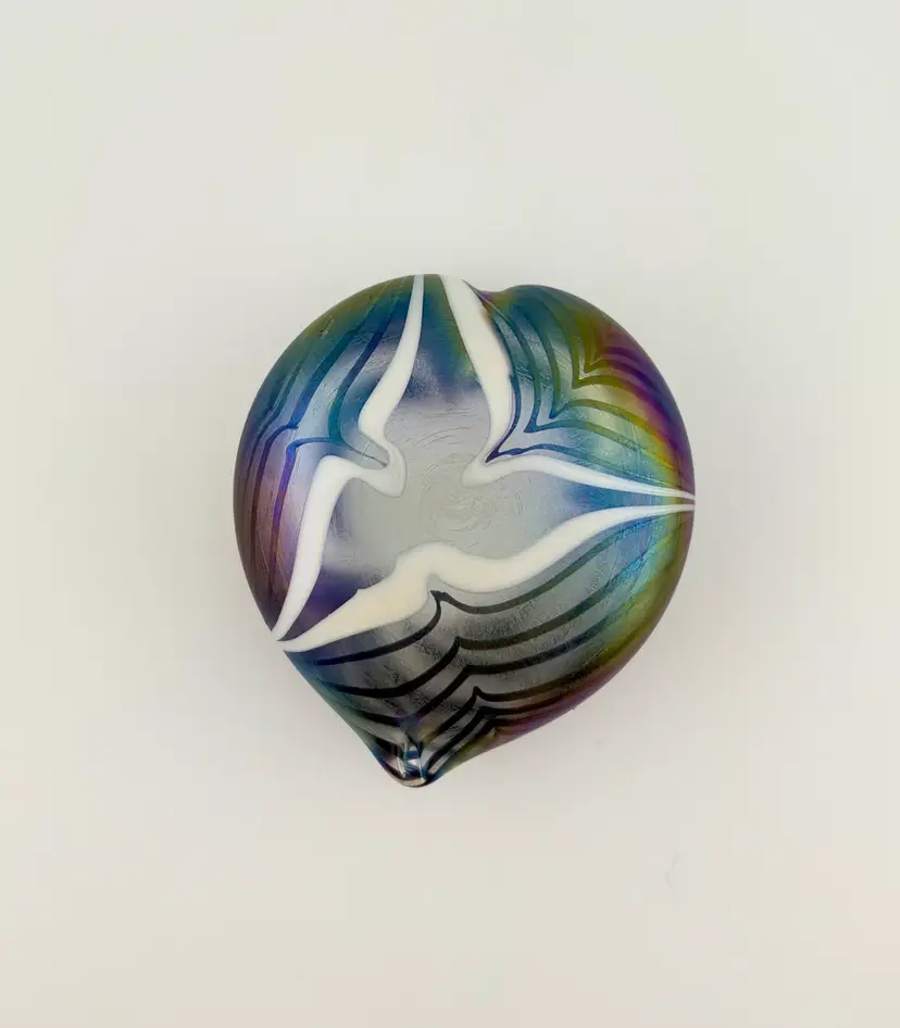 Pulled Feather Glass Heart Paperweight 3.25”x 3.75”x 1.5”