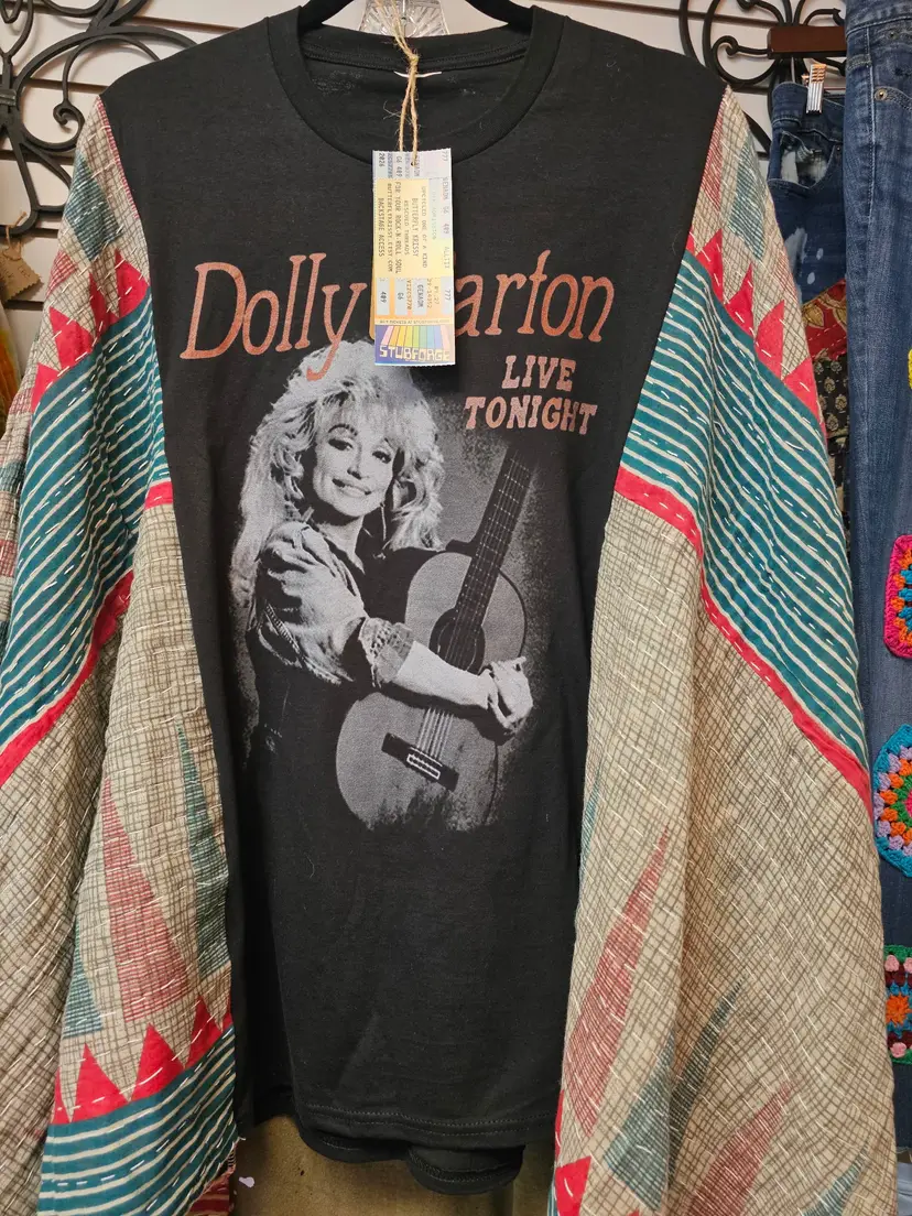 CHOICE Poncho Upcycled T-shirts