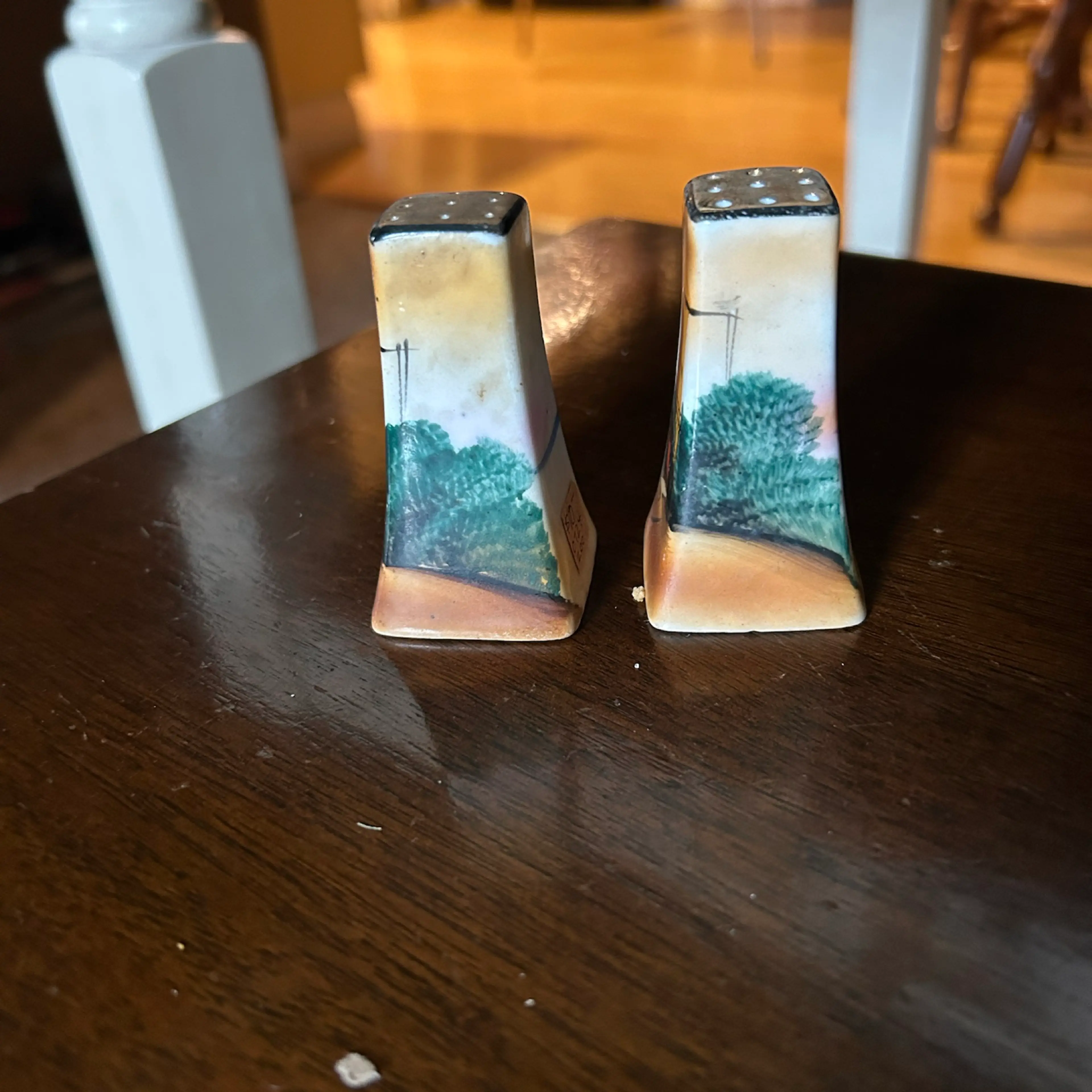 Image 2 of 4