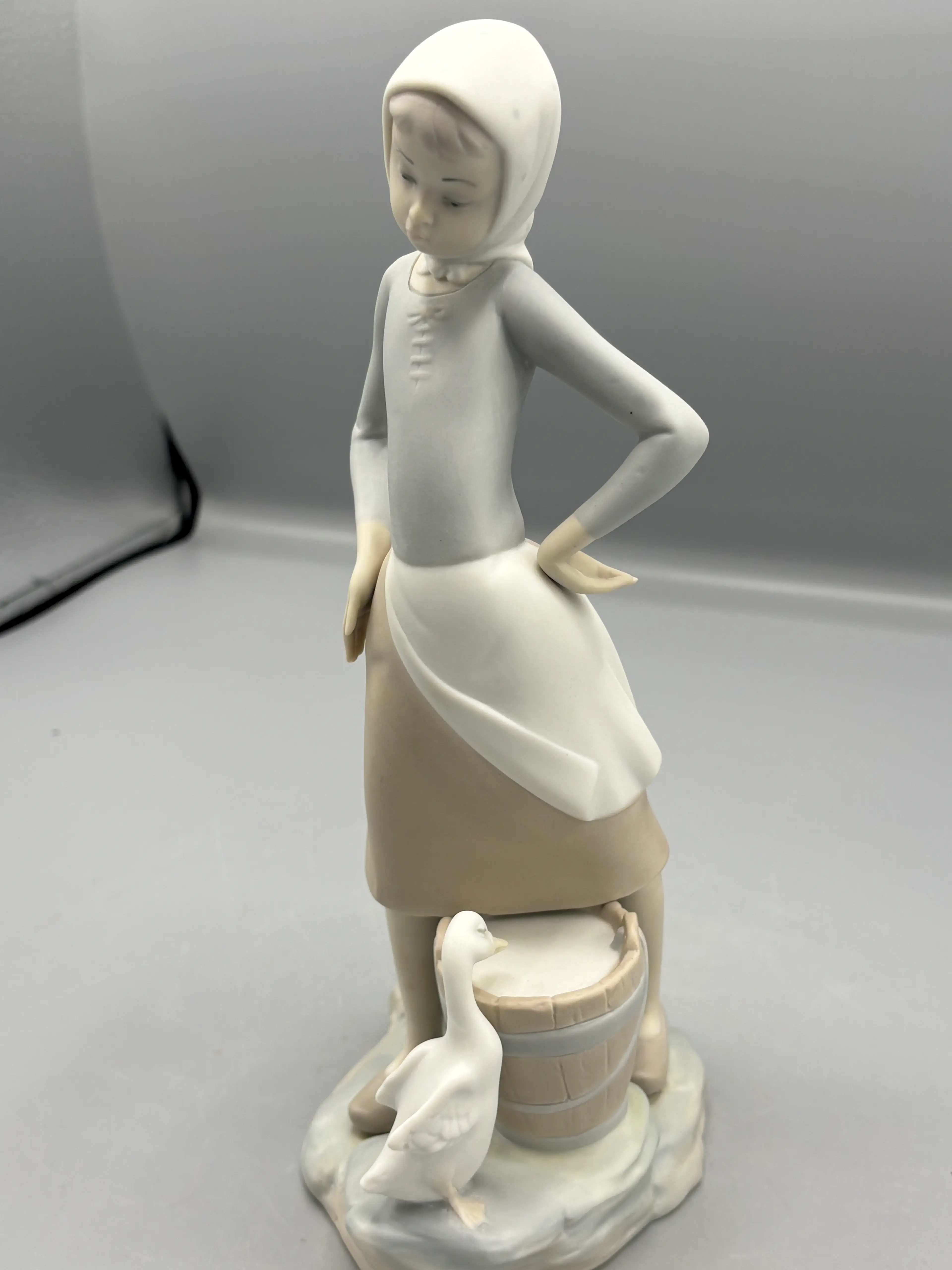 Image 4 of 5