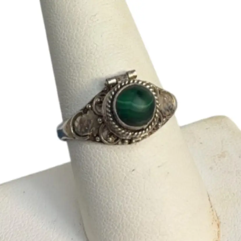 Sterling Silver Malachite Poison Ring Bali Design Sz 10