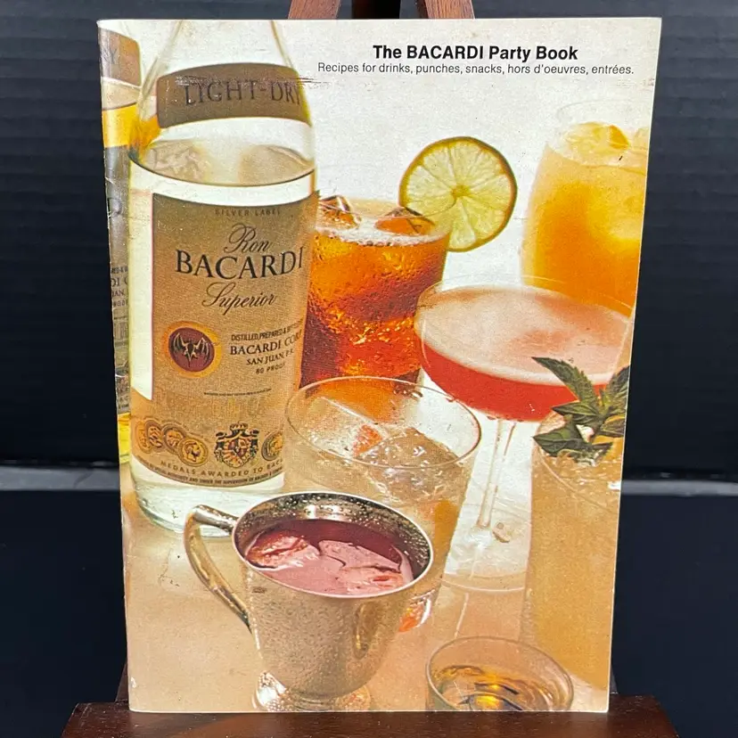 The Bacardi Party Book Rum Cocktails Punches Appetizers Desserts Booklet 1973 Vintage