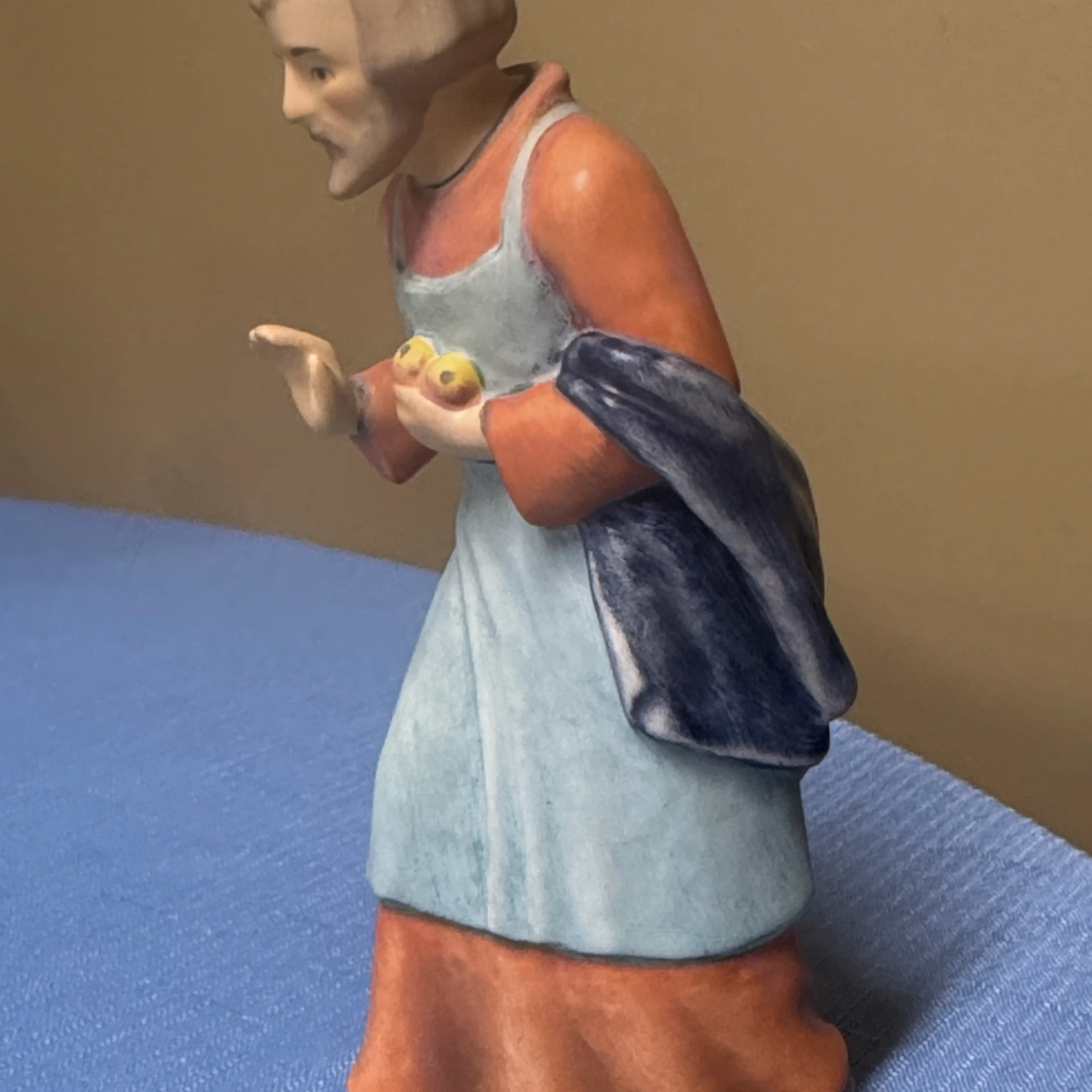 Image 2 of 7