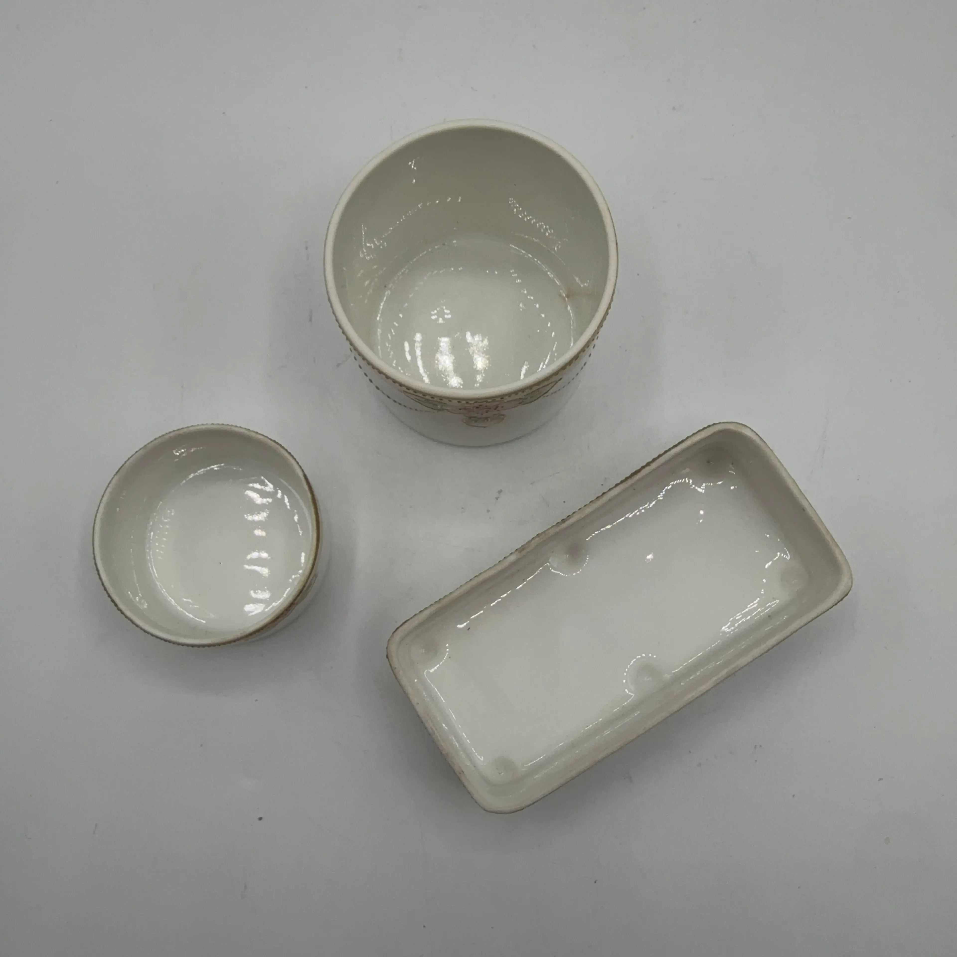 Image 2 of 6