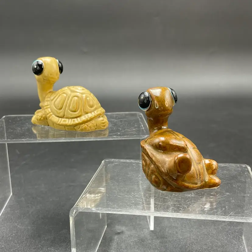 Napcoware Turtles Tortoises Figurines Big Eyes VTG Miniature Ceramic Set of 2