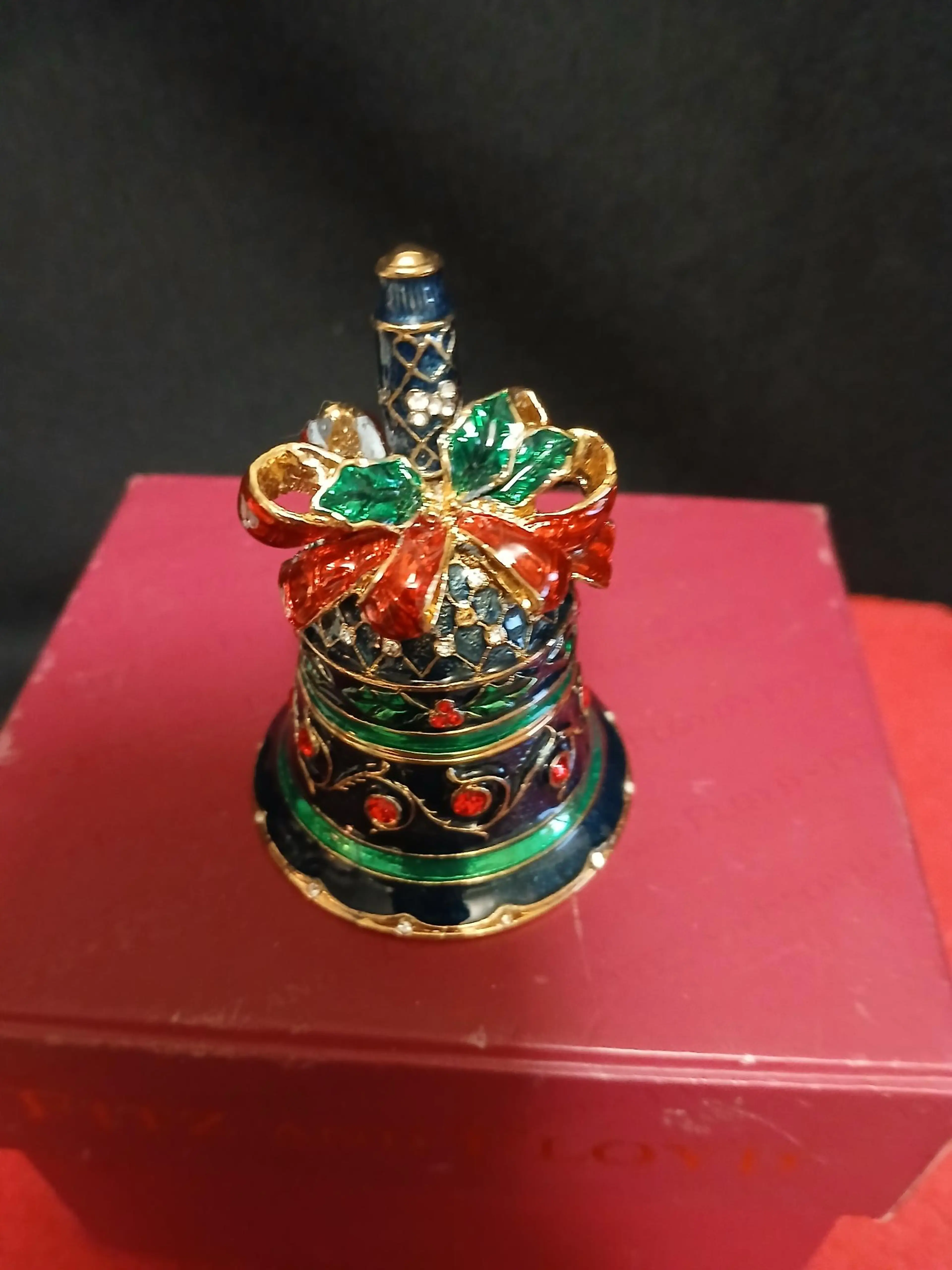 Image 3 of 8