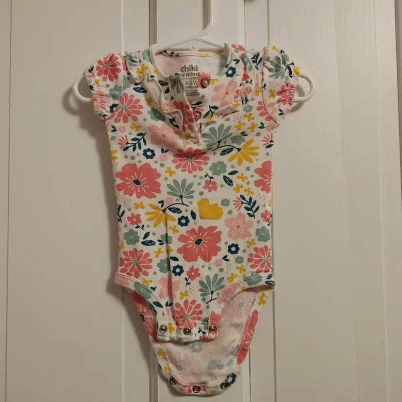 Kids- Brand: Carter's- Child of Mine. Size 3-6 Months. Floral onesie. Material- 100% cotton. No callouts.