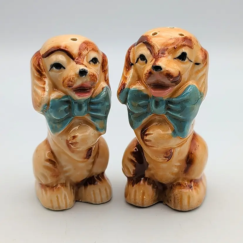 Vtg 1950/60s Brown Dog with Turquoise Bowtie Ceramic Salt & Pepper Shakers Japan