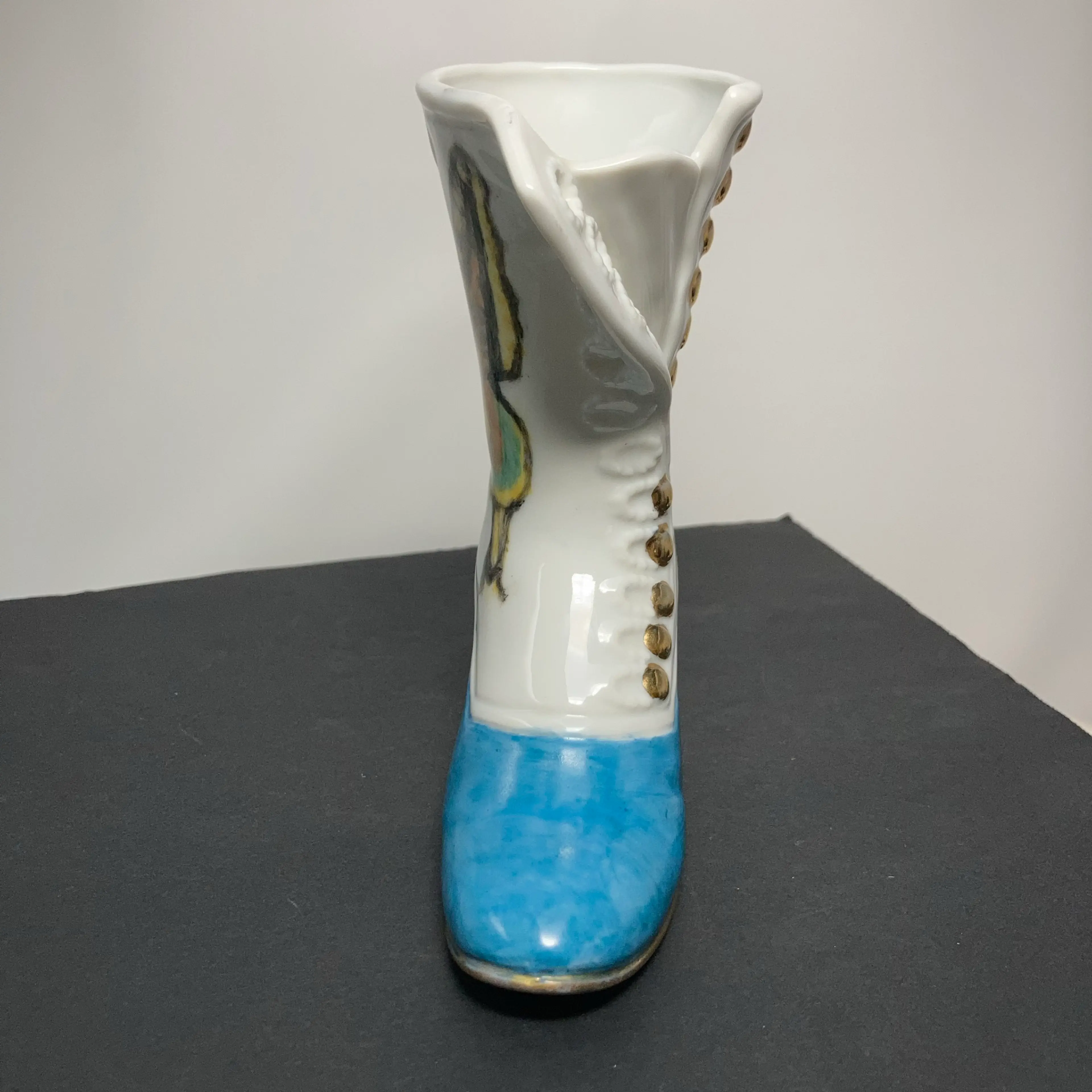 Image 4 of 8