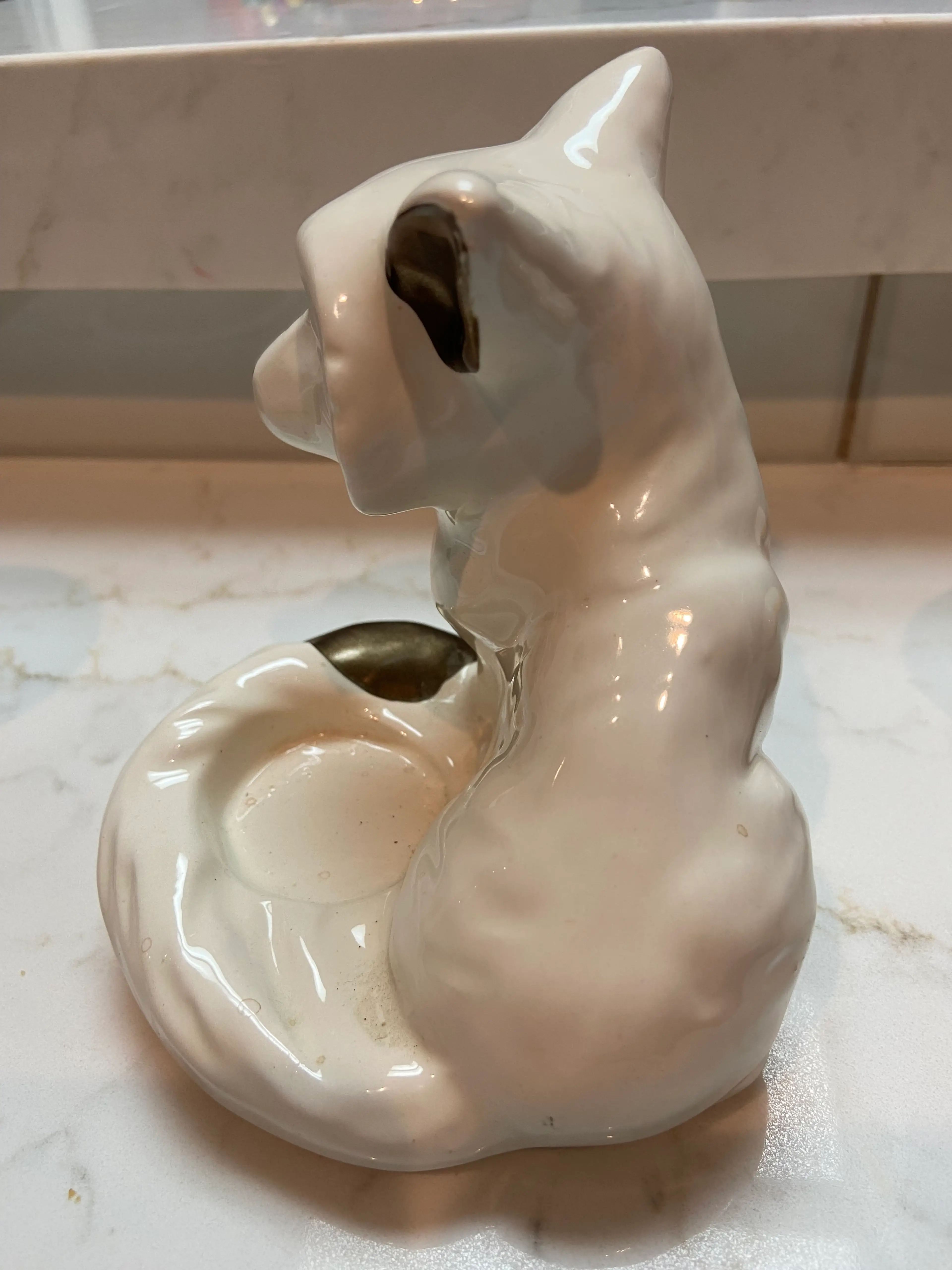 Image 2 of 6