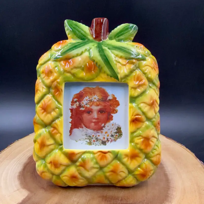 J & R & W Ceramic Yellow Pineapple Picture Frame