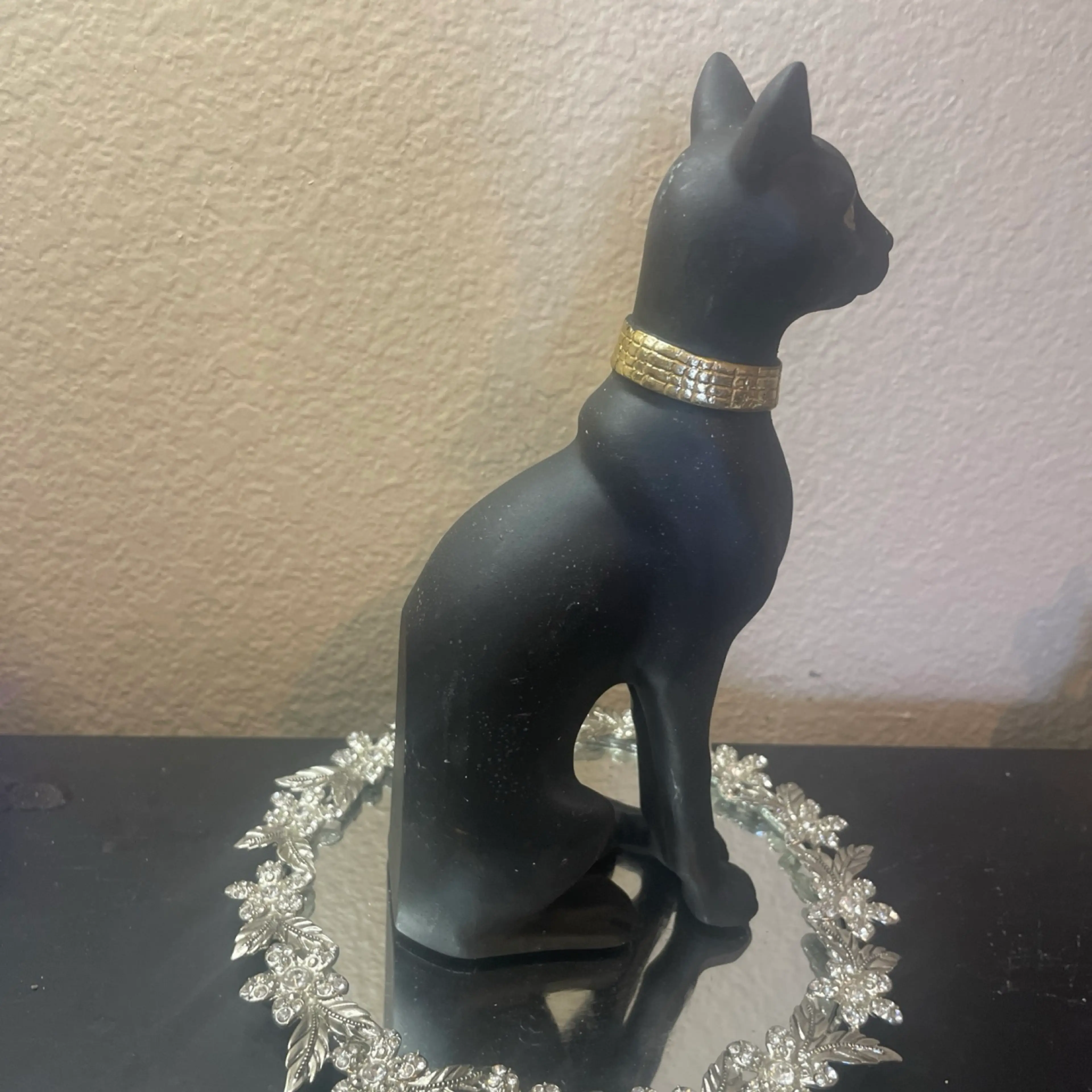 Image 2 of 4