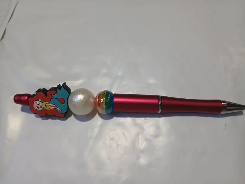 Little mermaid pearl on pink pen