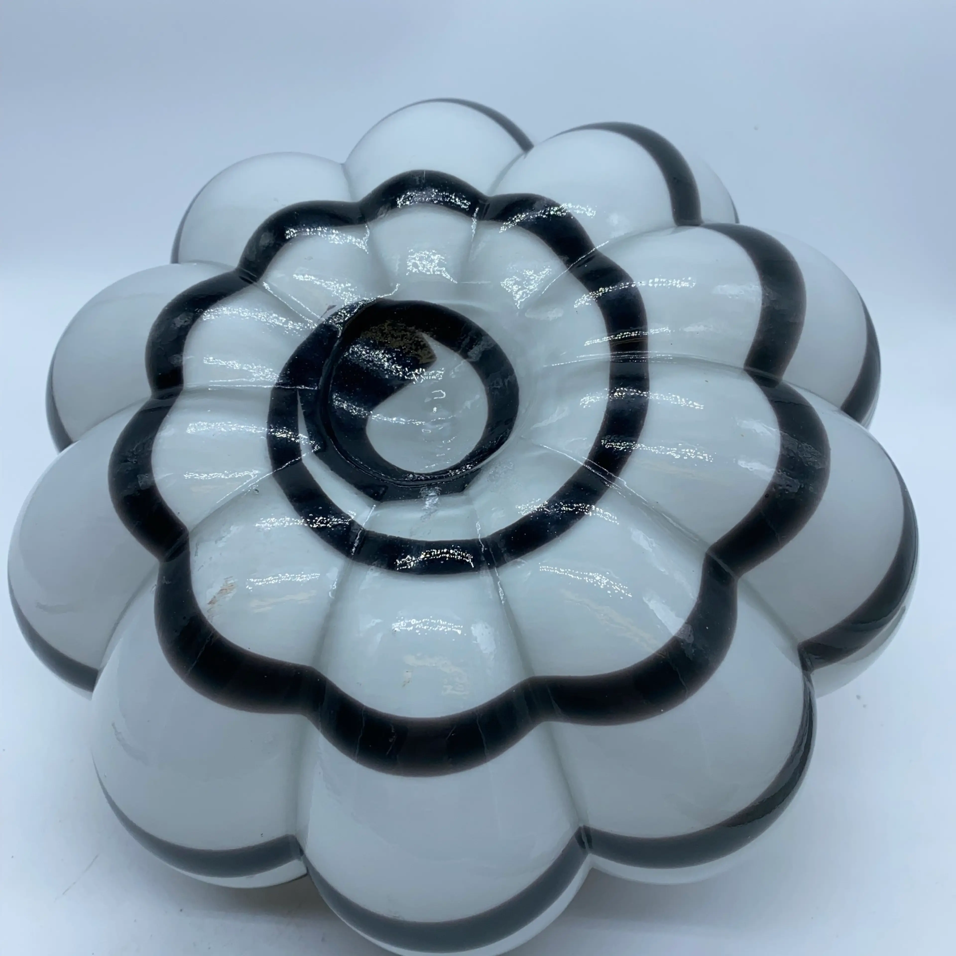 Image 4 of 4