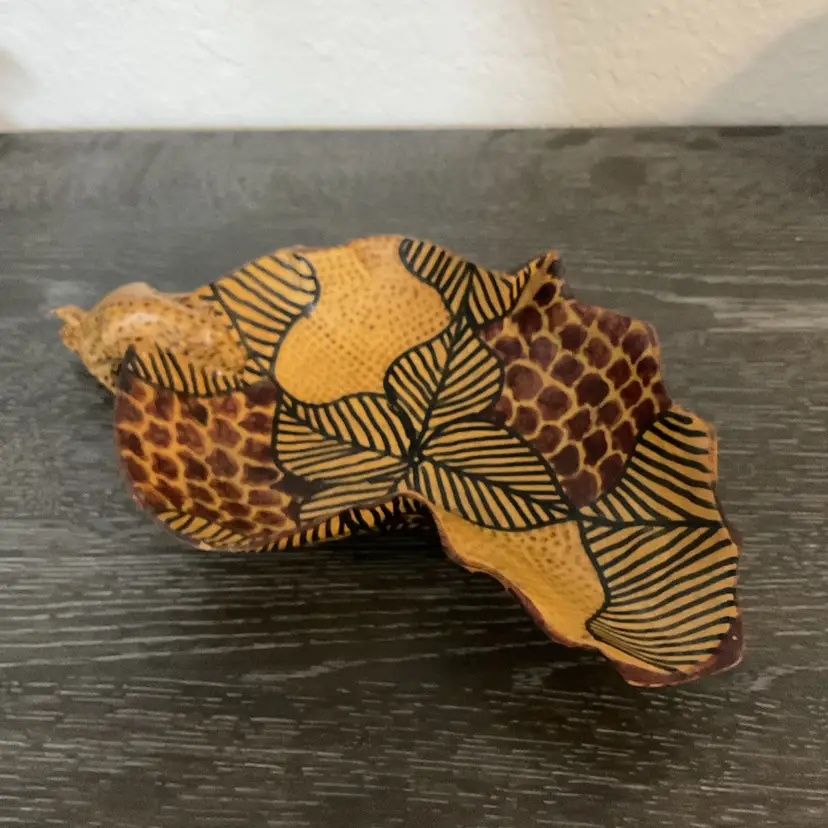 🪾Wooden Africa Shaped Hand-carved Bowl