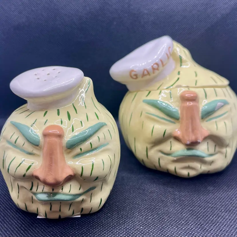 Vintage 1950’s anthropomorphic garlic keeper lidded jar and matching shaker