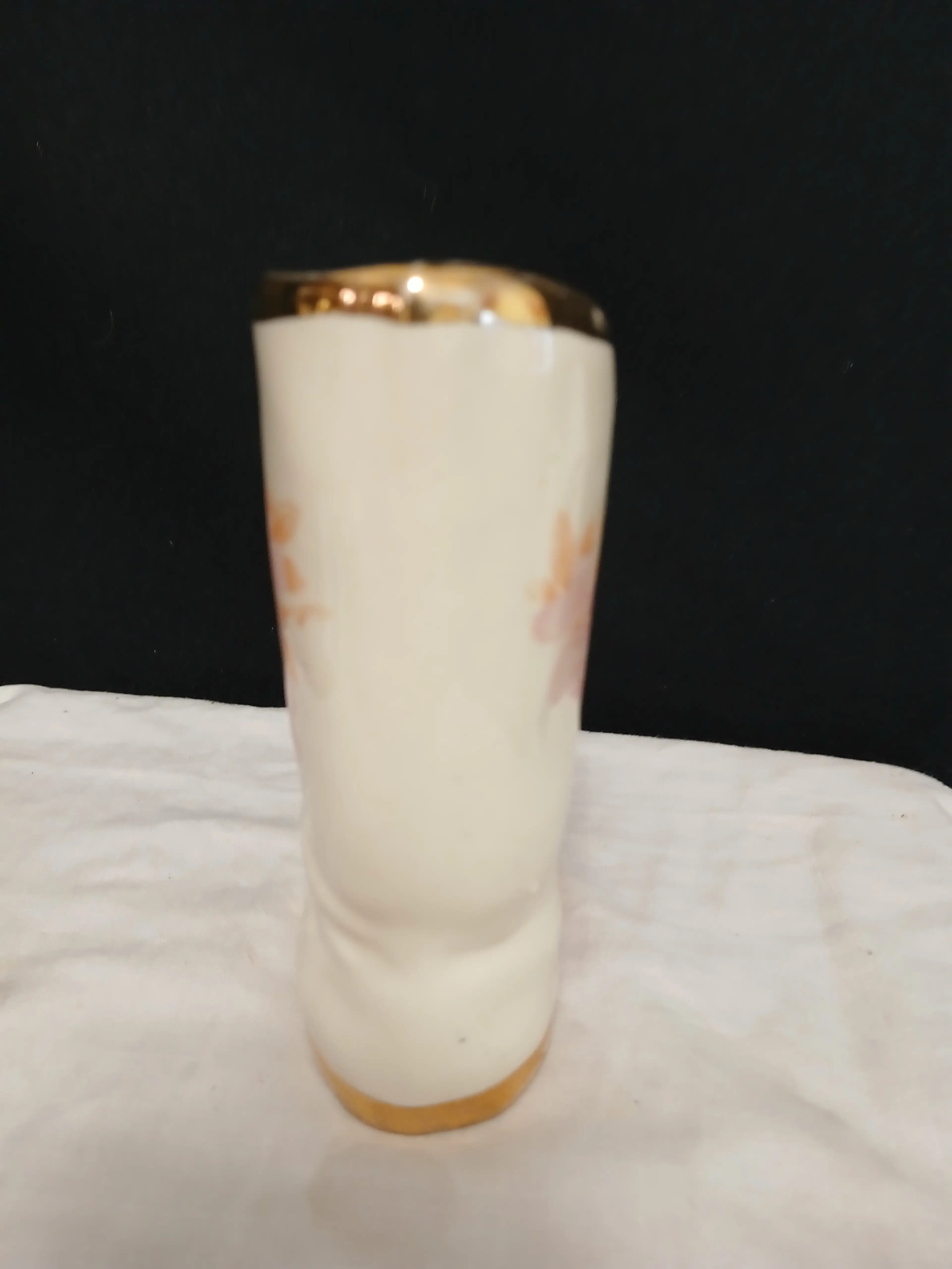 Image 2 of 7