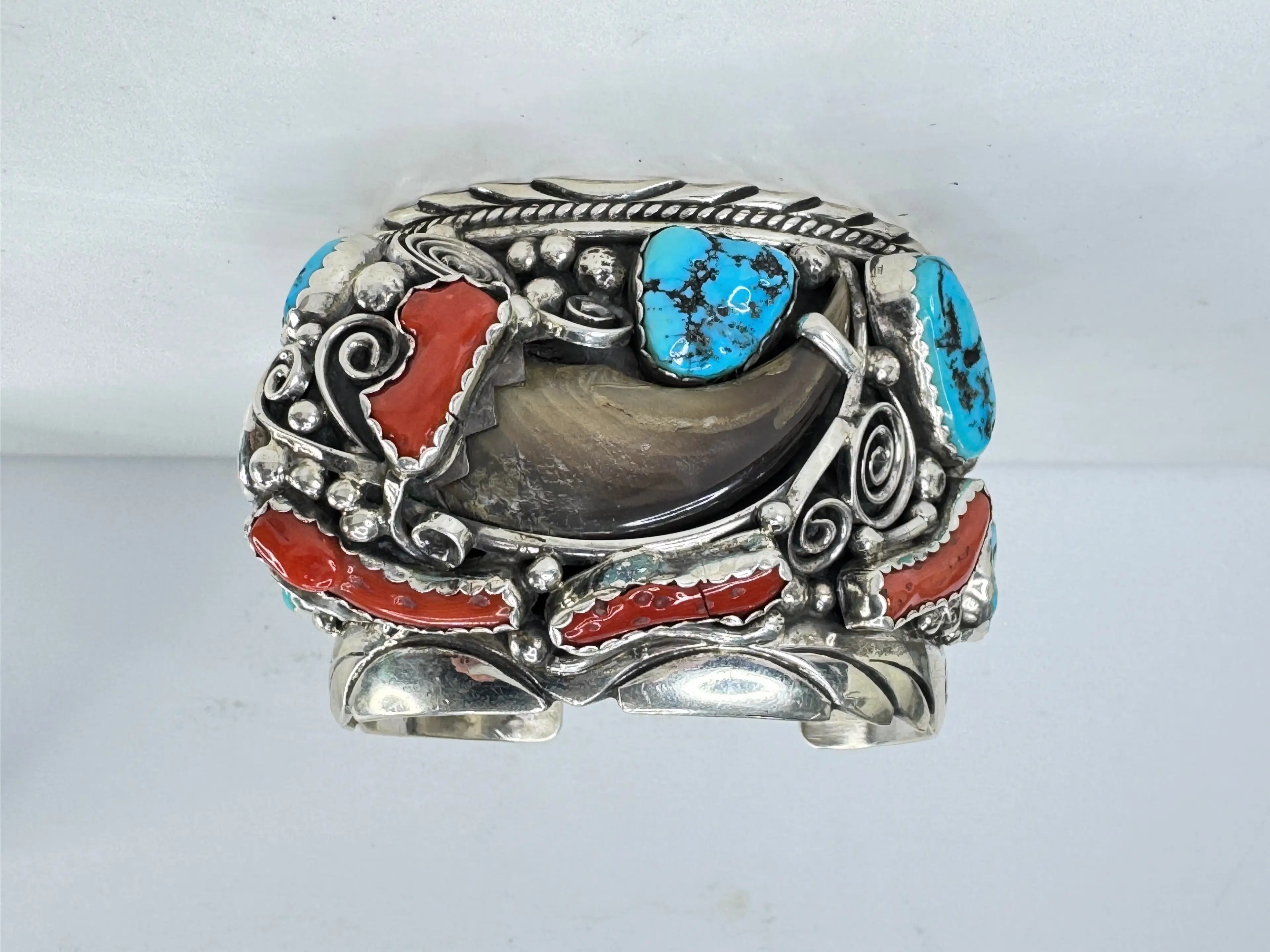 Image 2 of 7