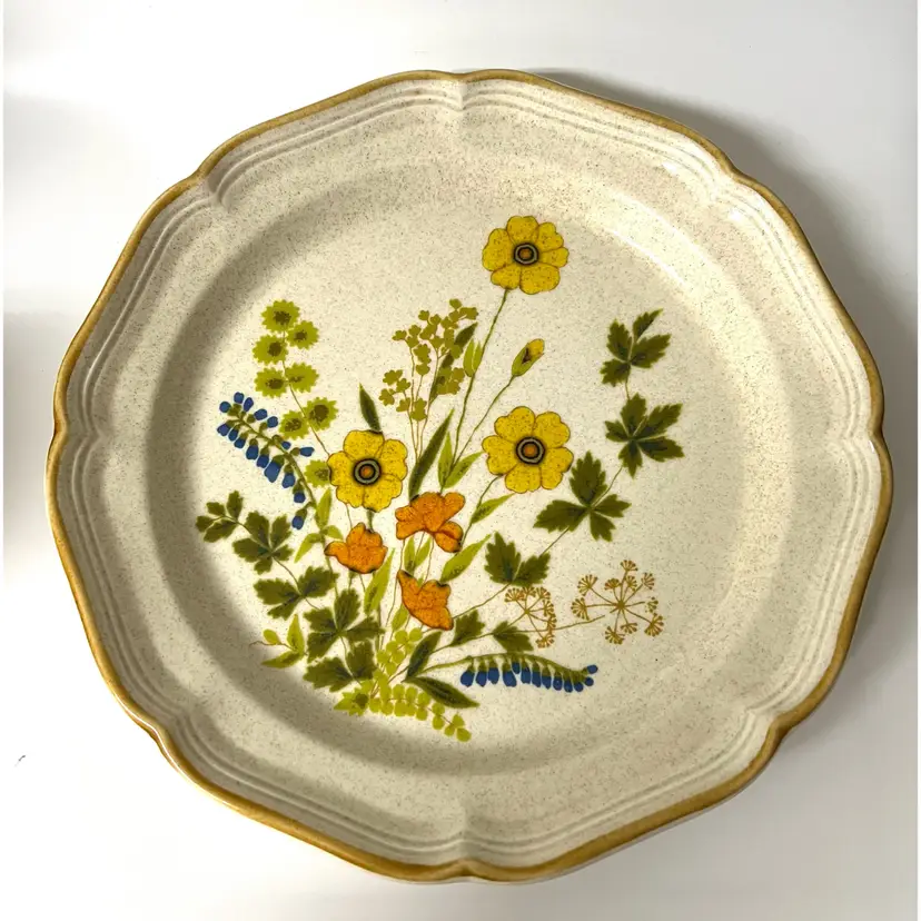 Mikasa Garden Club "Fresh Floral" Stoneware Platter EC404 Japan 10.5 in