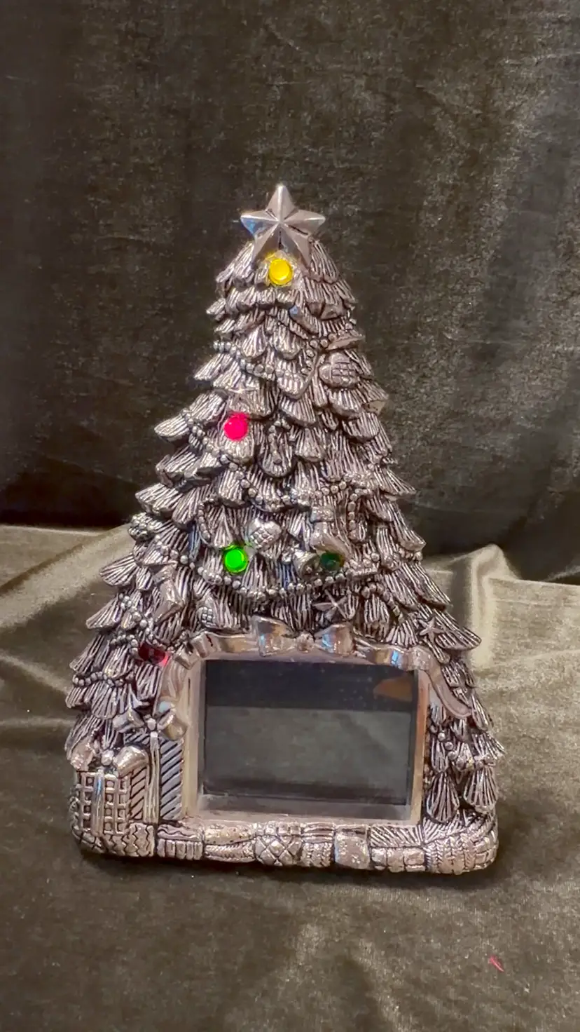 W.M. Rogers & Son Silverplate Christmas Tree Photo Frame With lights and music *see Video!