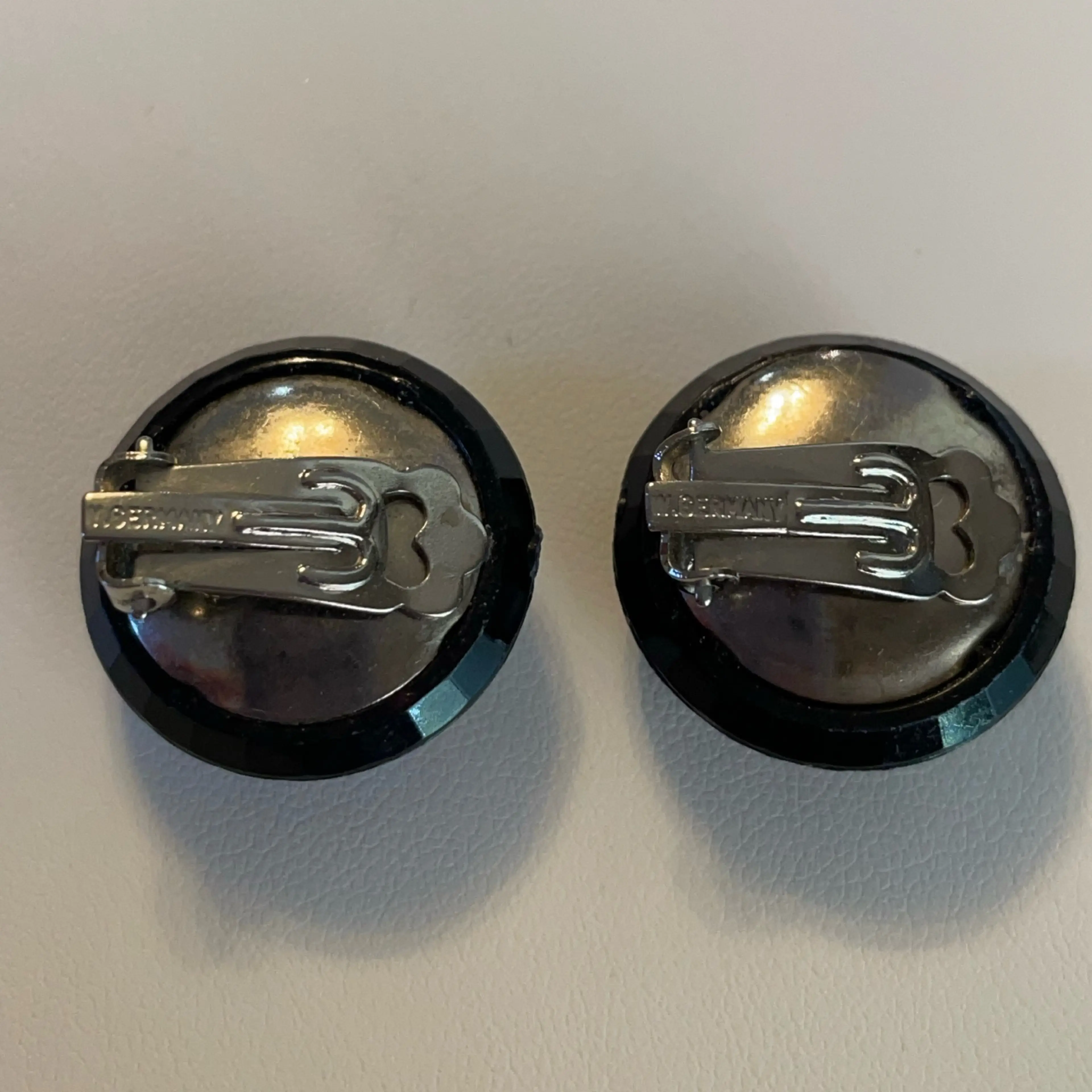 Image 4 of 5
