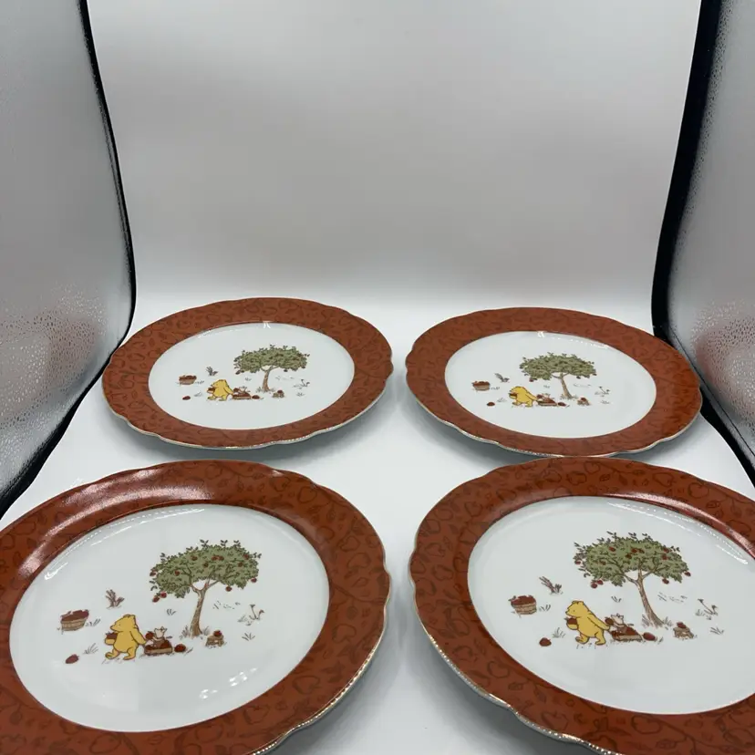 DISNEY Winnie the Pooh & Piglet Autumn Leaves 10.5" Dinner Plates Set Of 4 New