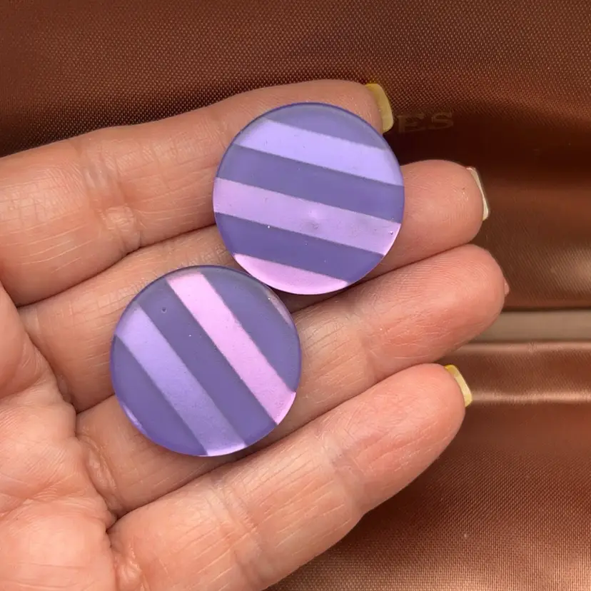 #01 Vintage Purple Striped Lucite Disc Pierced Earrings Retro Mod Statement