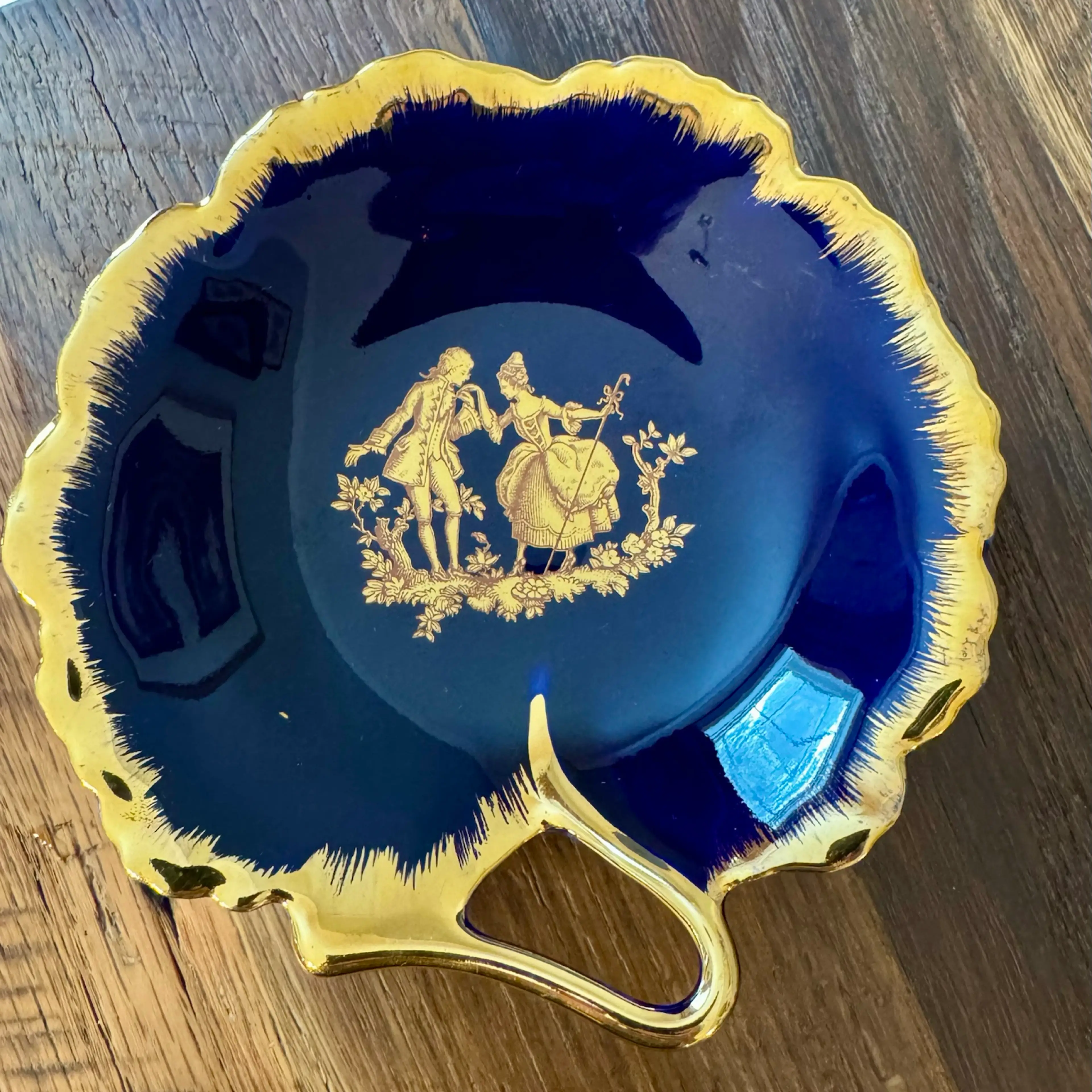 Image 1 of 6