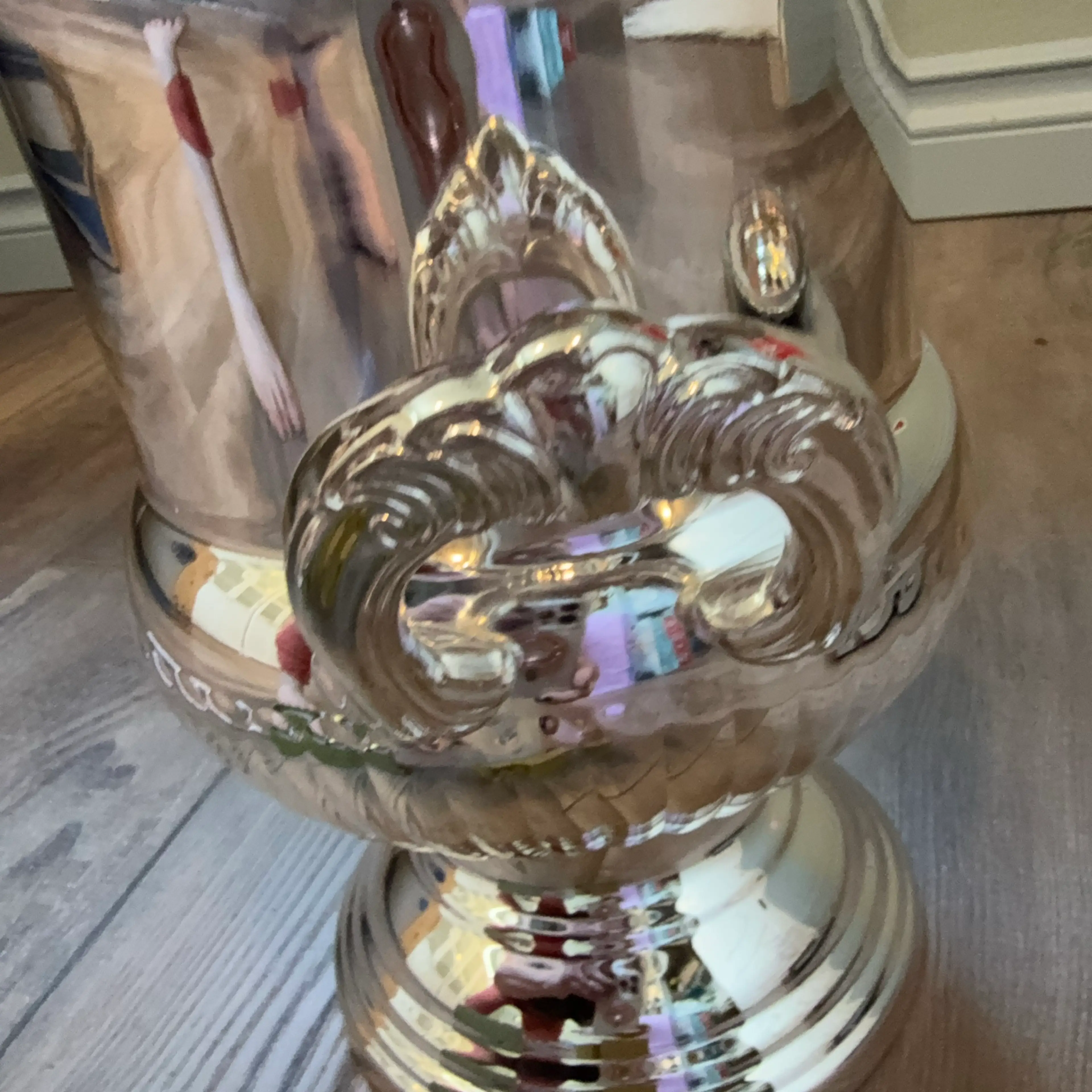Image 4 of 6