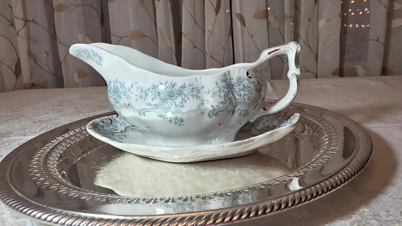 ☀️ Antique W.H. Grindley "Antique" Green Floral Gravy Boat & Underplate Set