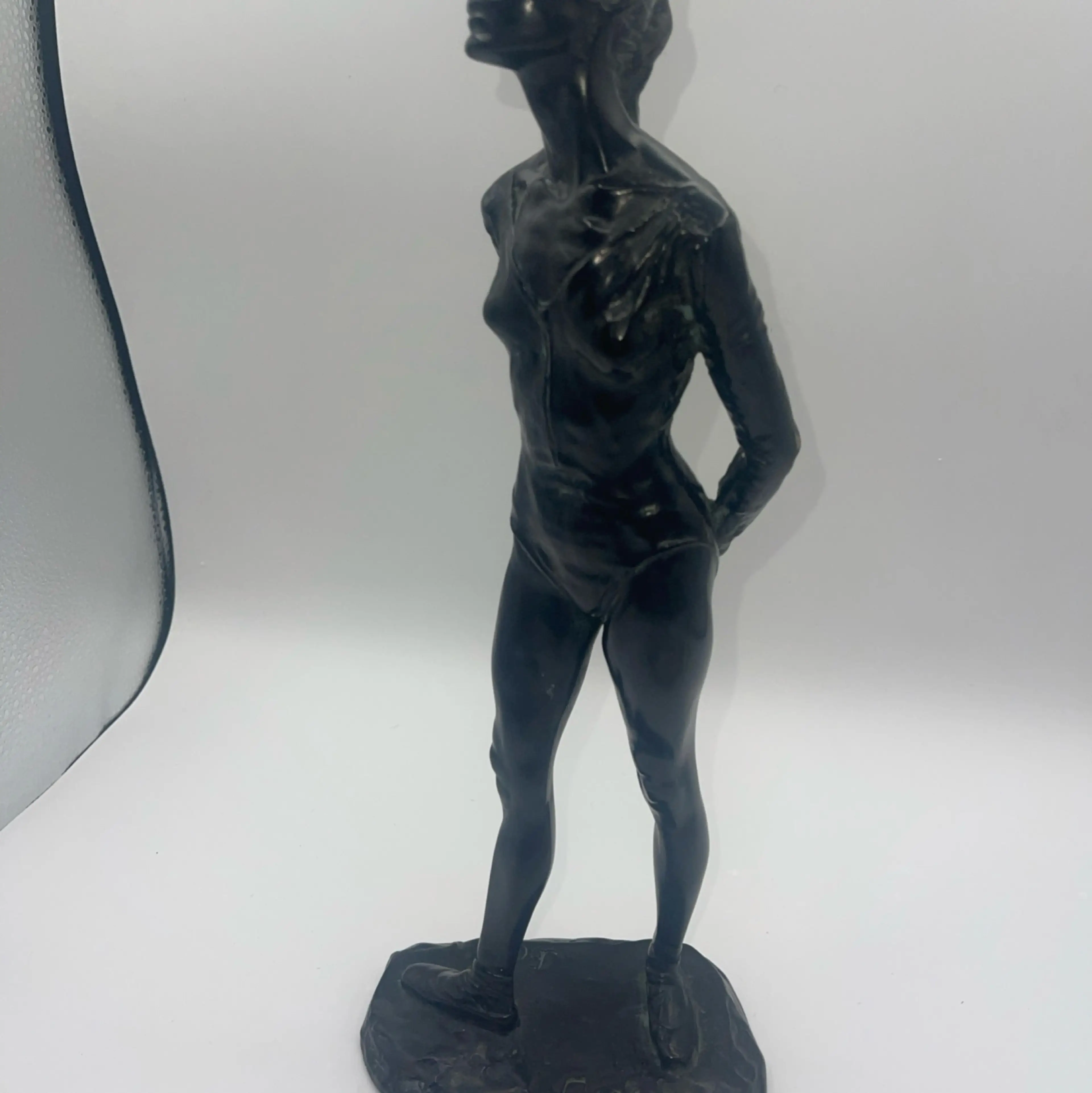 Image 2 of 10