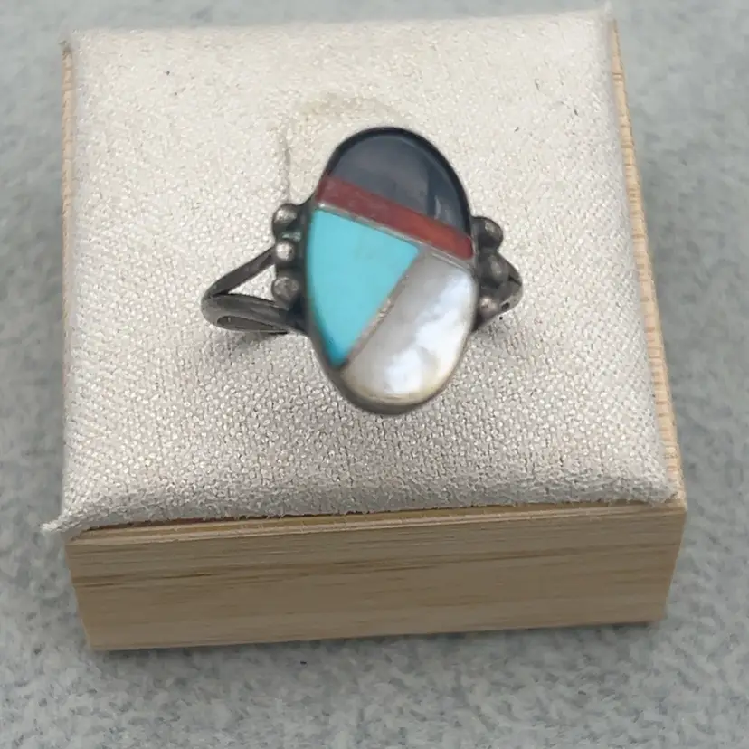 #01 Vintage Zuni Sterling Silver Turquoise Coral MOP Jet Inlay Ring Size 6.5