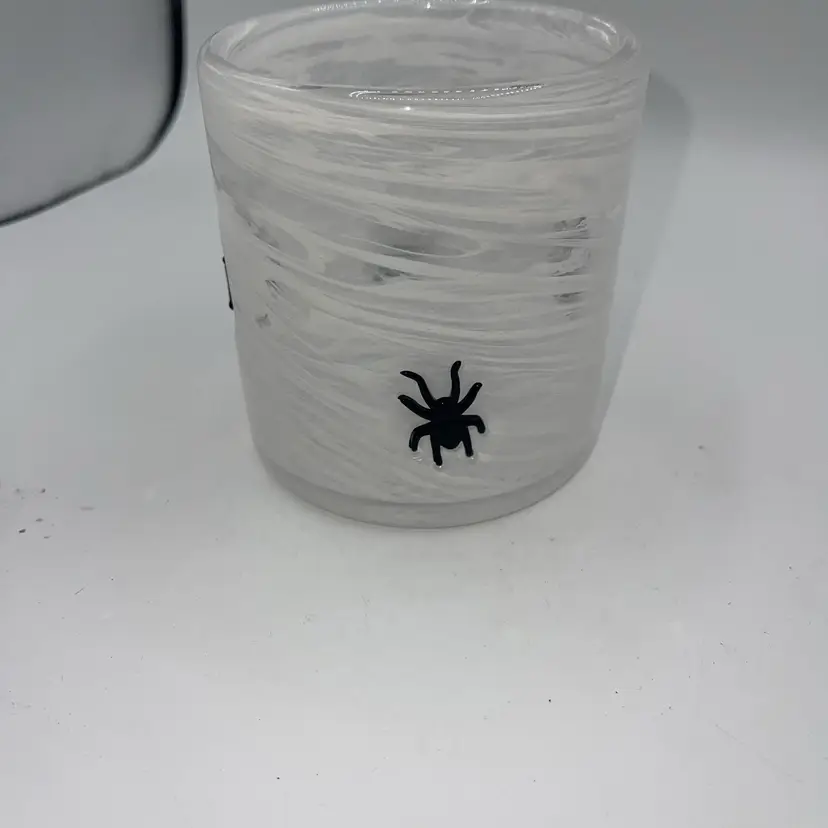 31-art Glass, Votive Or Glass White Swirl With Spiders And Cobwebs 4 Inches Tall