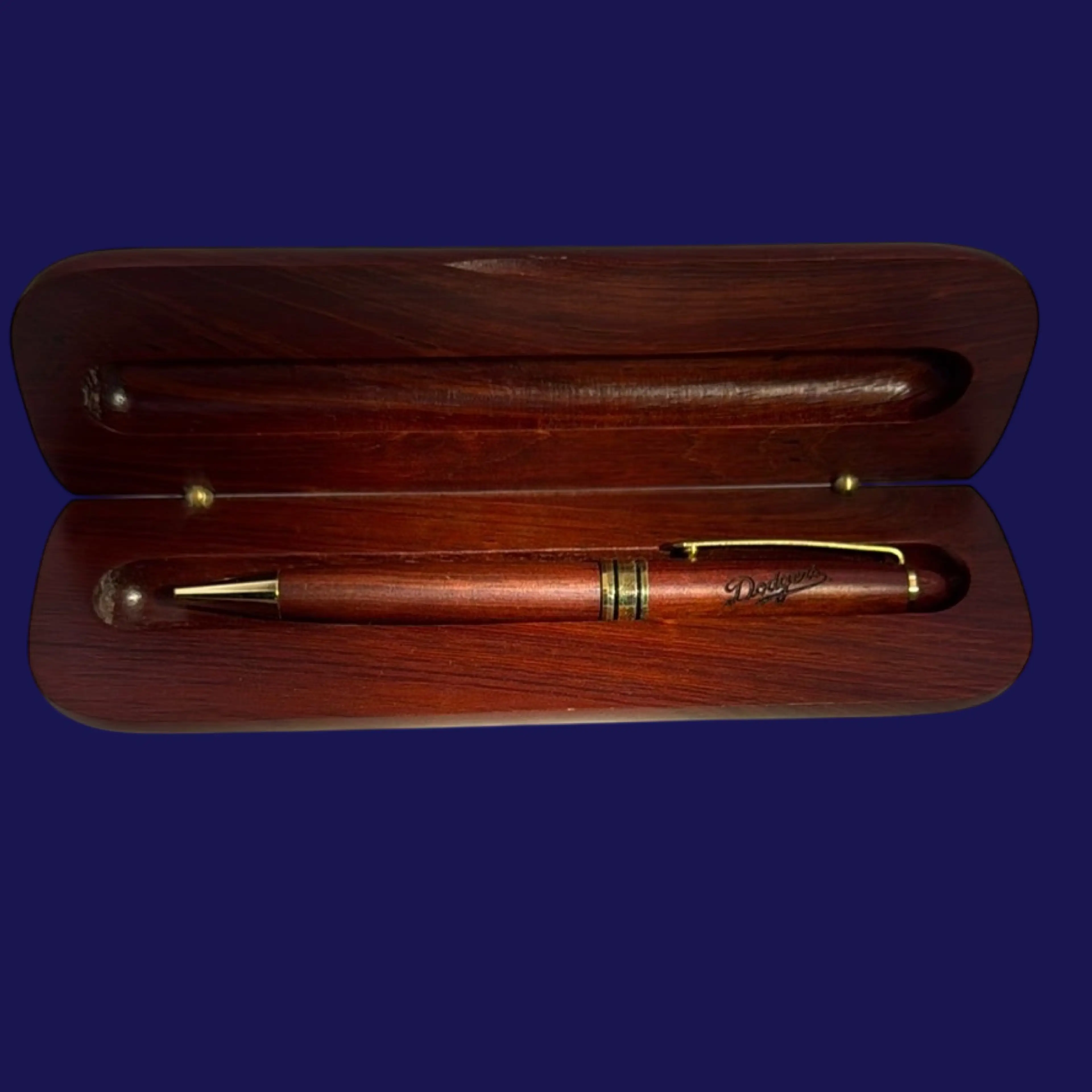 Image 4 of 7