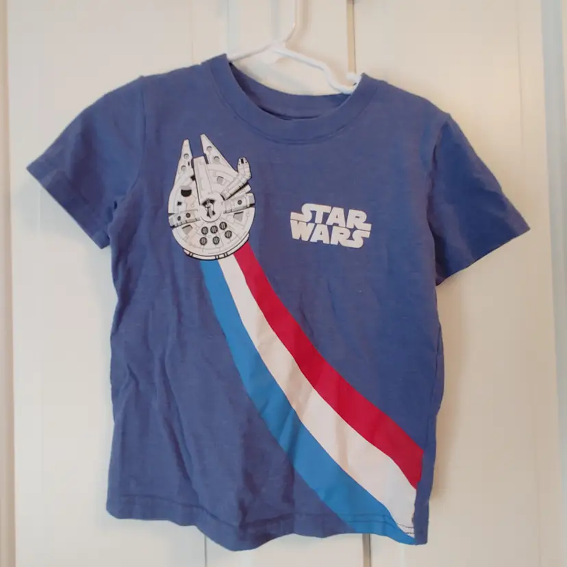 Kids- Brand: Star Wars. Size 4T. Tee shirt. Material: 60% cotton, 40% polyester. No callouts.