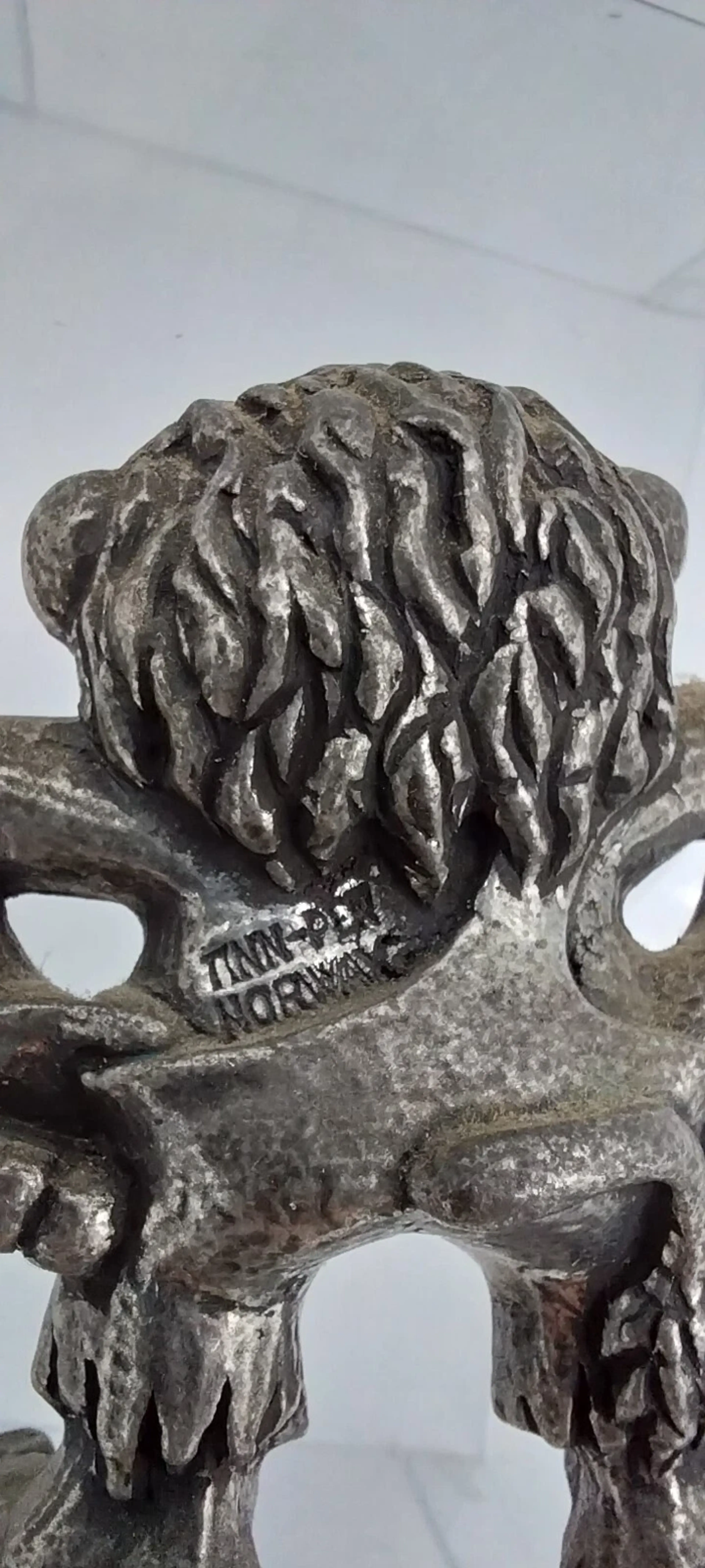Image 4 of 8