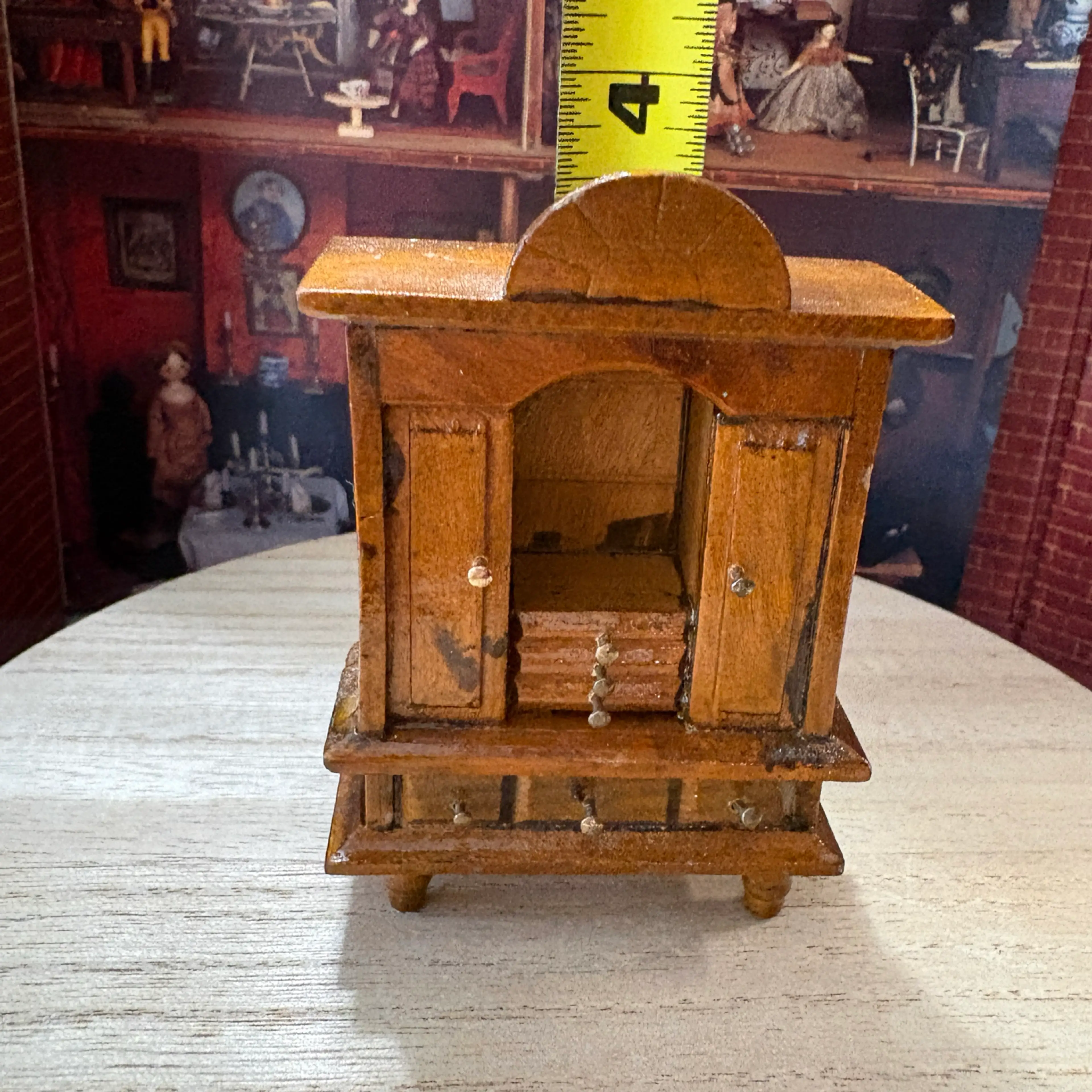 Image 2 of 4