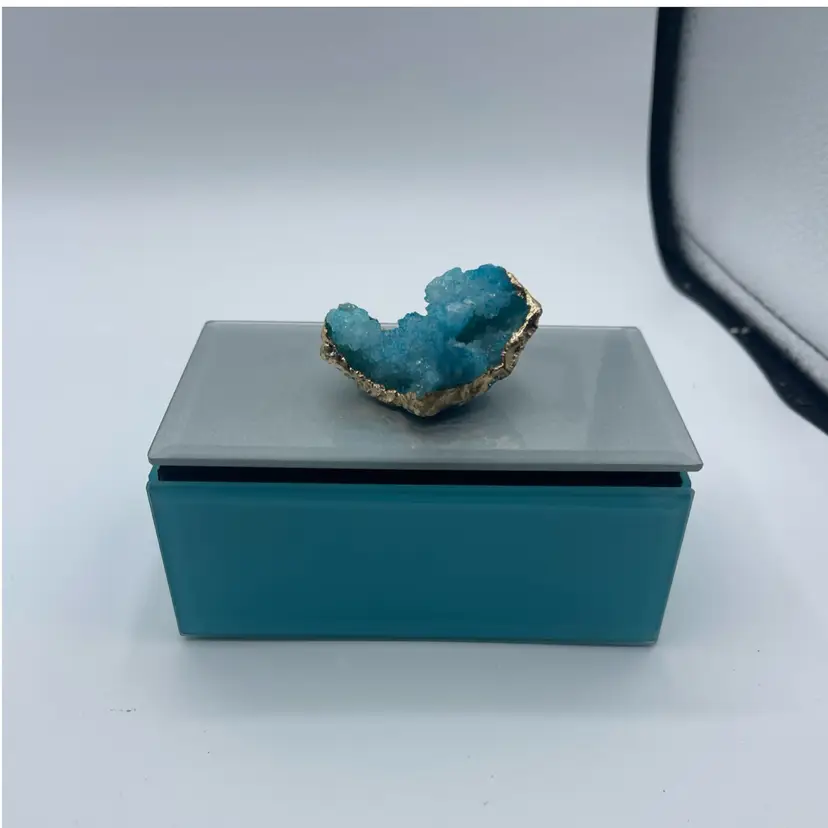30- Aqua Colored Tinket Box With Aqua Geode